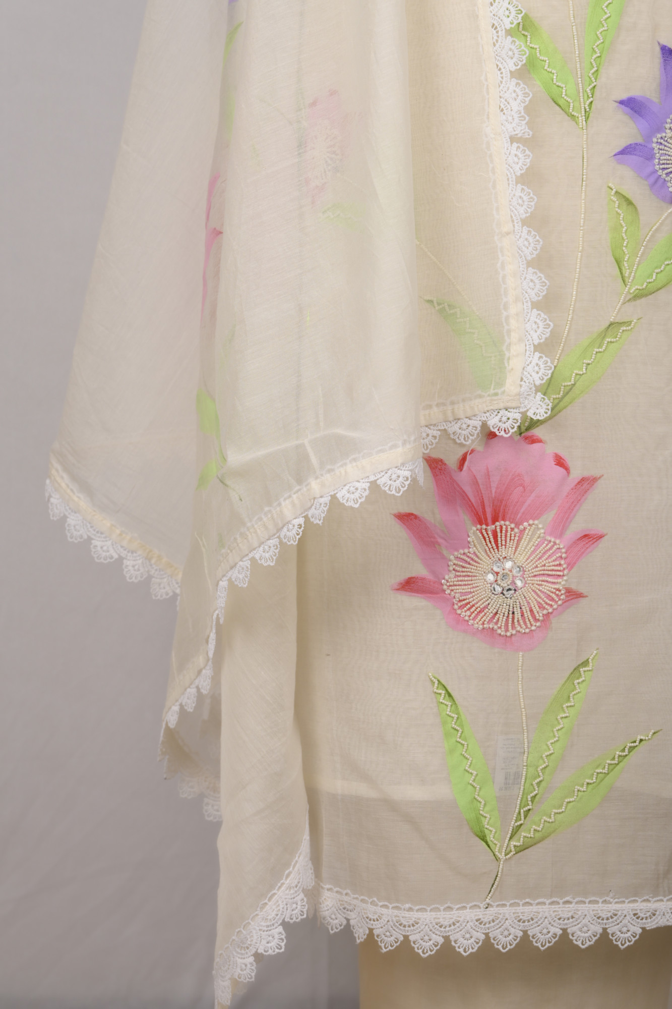 White Mul Cotton Beautiful Suit Set with Dupatta - 1001-AL1022B