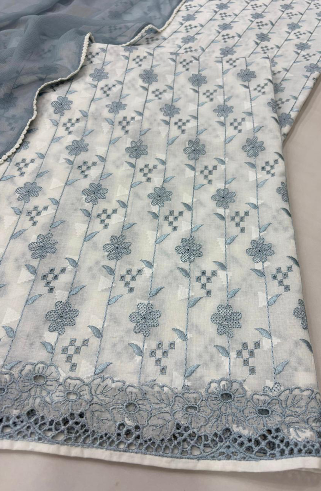 Blue pure cotton unstitched beautiful Suit Set with Dupatta - SAHNT119B