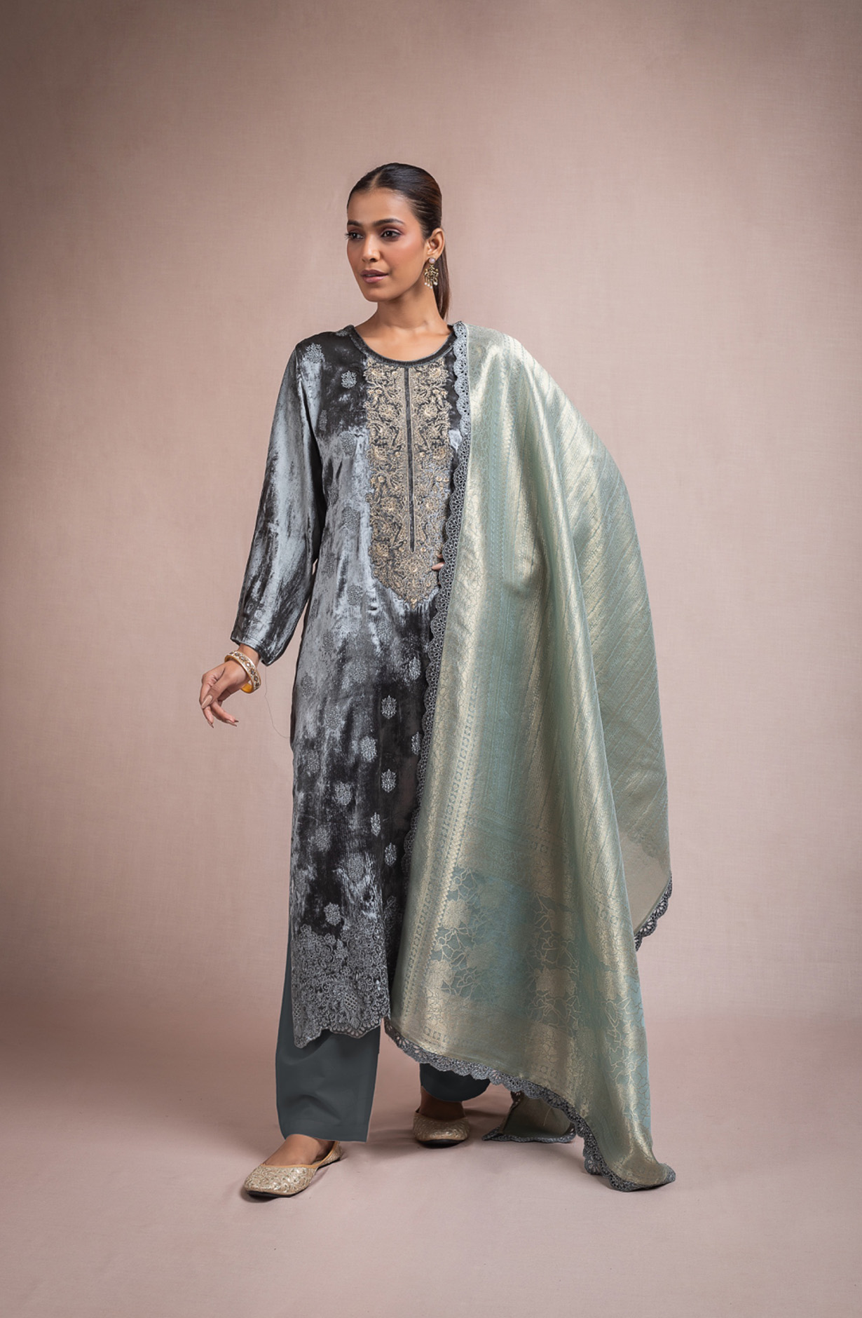 Green Pure Velvet Suit Set with Beautiful Dupatta - KAA2117A