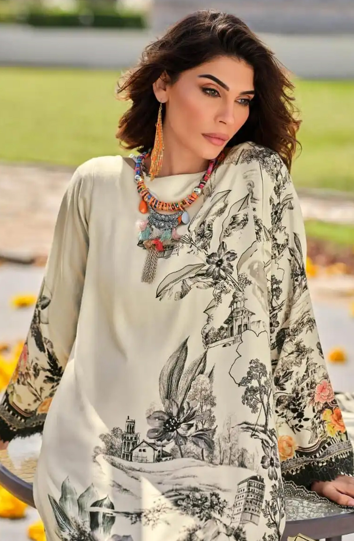 Black Premium Cotton Lawn Beautiful Suit Set with Dupatta - ARTAS03