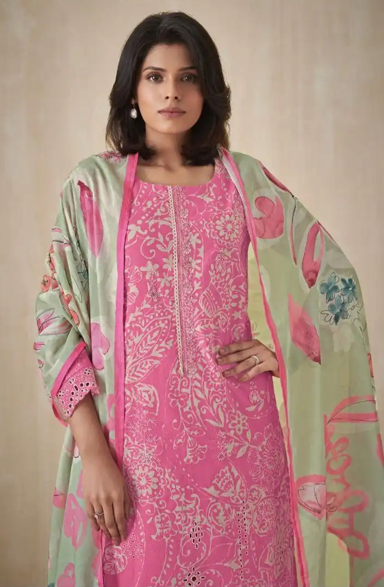 Pink premium lawn cotton Suit Set with Dupatta - INA13091A