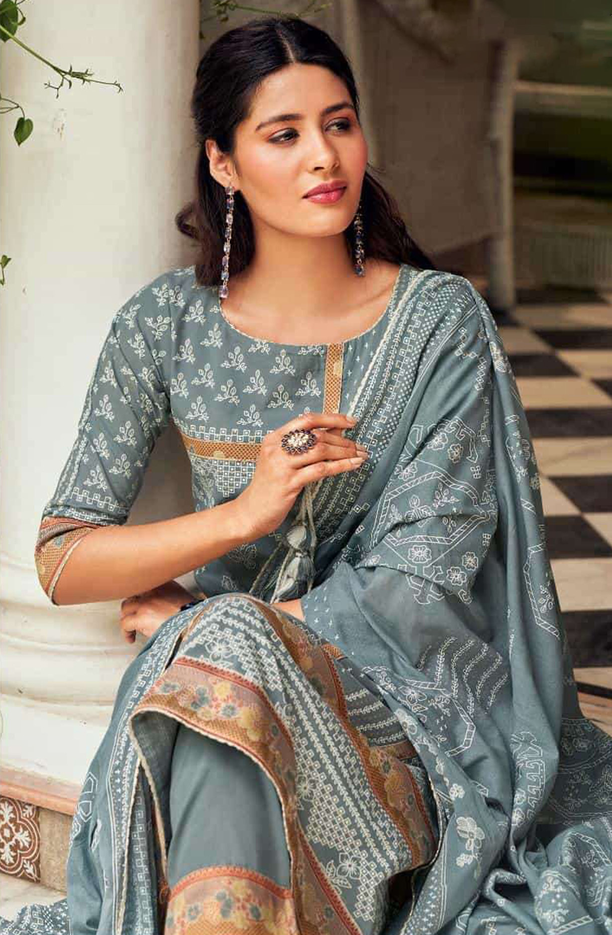 Grey Pure Cotton Beautiful Suit Set with Dupatta - ROS10164