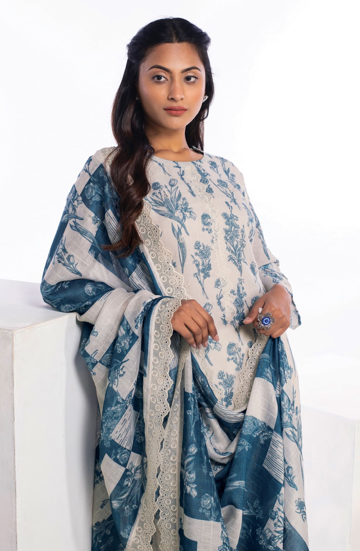 Off-White Blue Linen Exclusive Digital Printed Salwar Suit-set - JAS1746