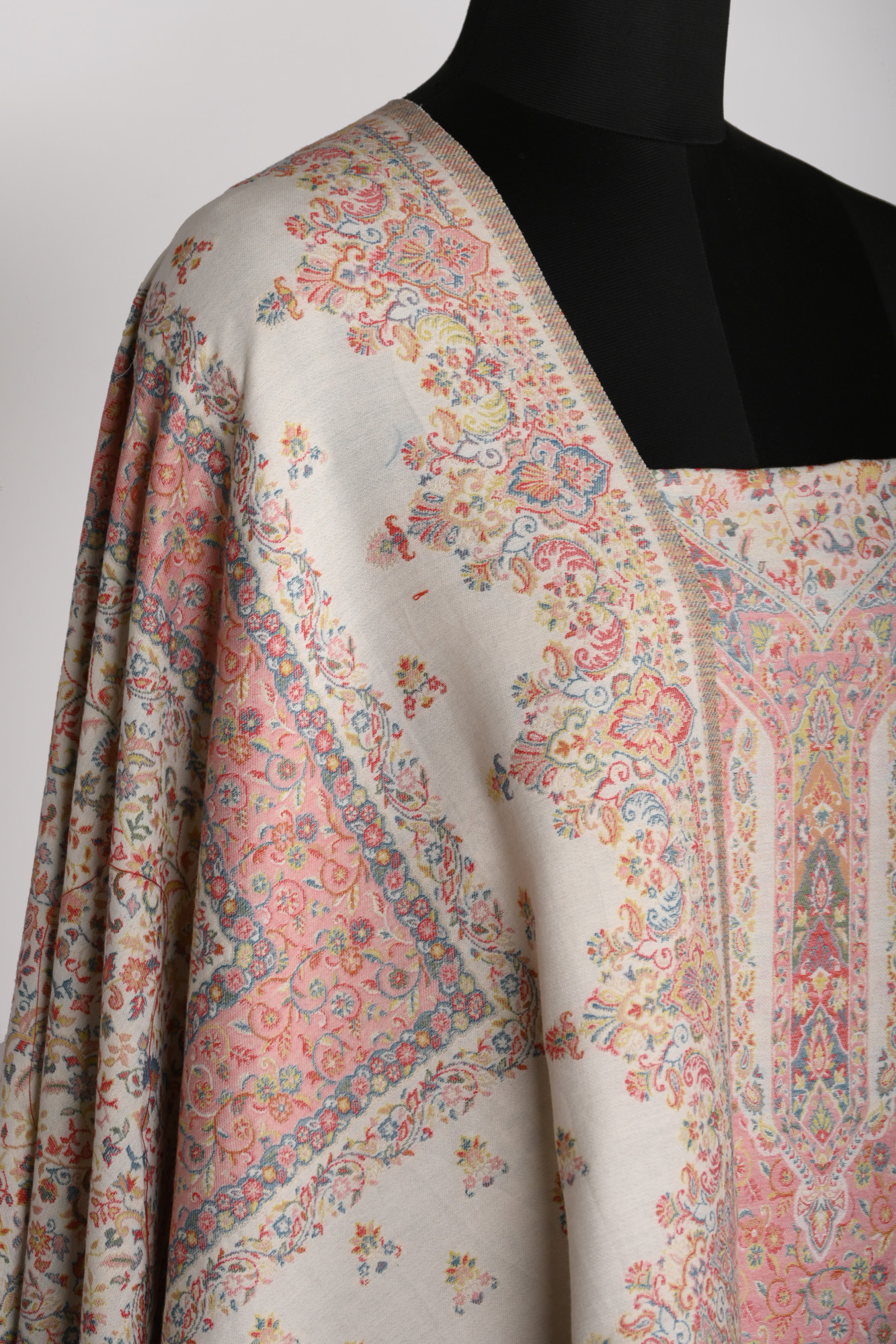 Off White Pashmina Suit set with Dupatta- 1000-0411C