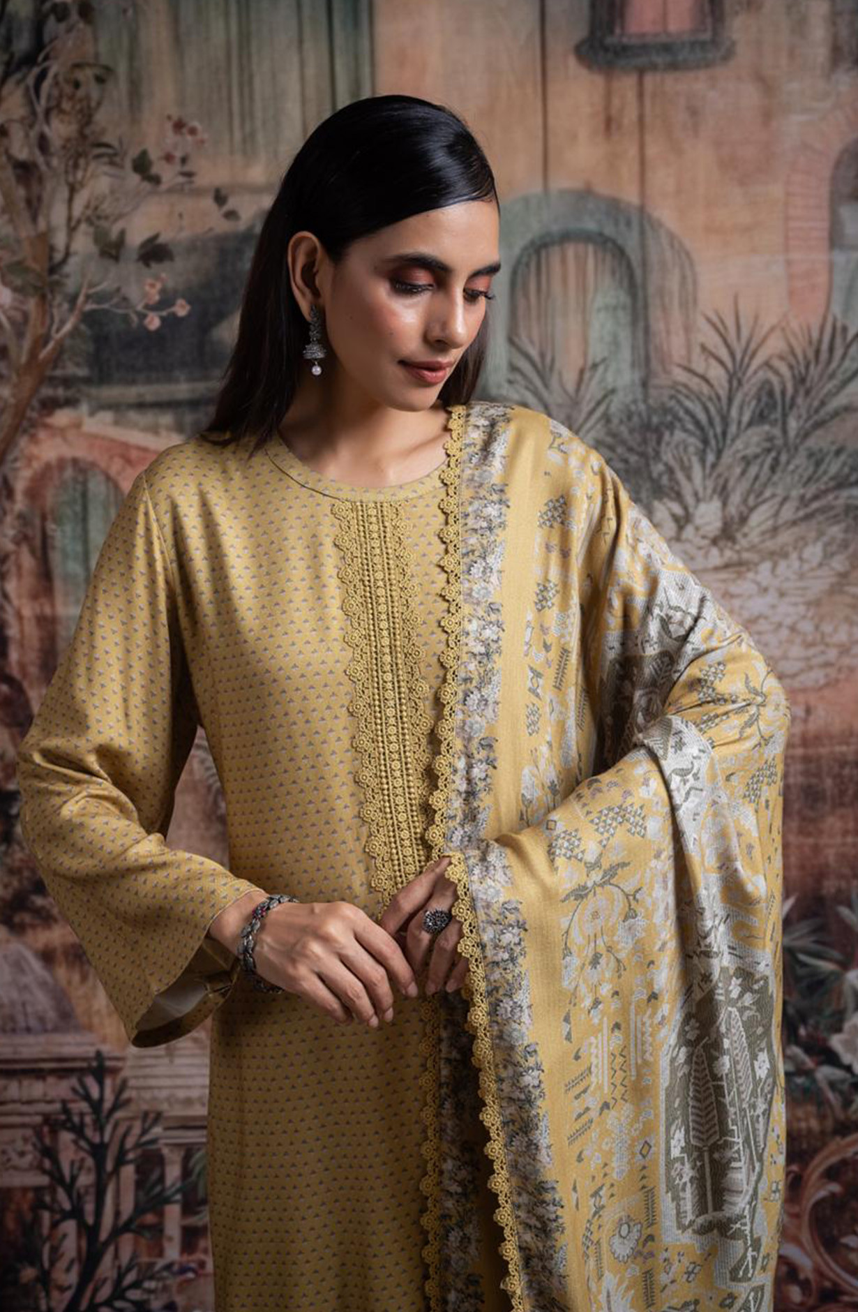Yellow Pashmina Digital Printed Suit with Pashmina Dupatta - SIY2038A