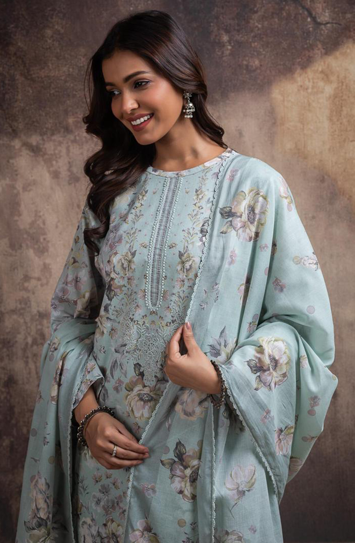 Green Pure cotton lawn Digital Printed Beautiful Suit Set with Dupatta - VINNT203A