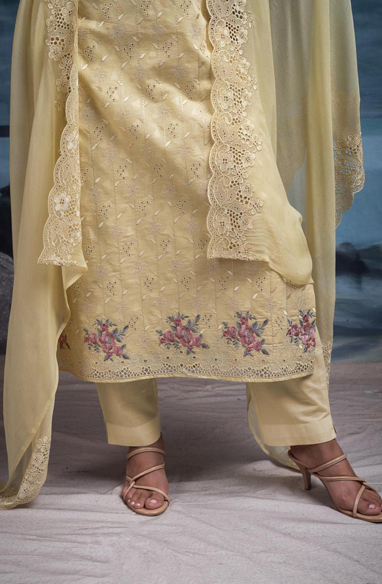 Yellow Pure Cotton Butta Beautiful Suit Set with Dupatta - TANNSF134A