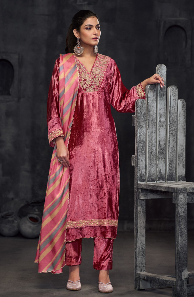 Image of Pink Pure viscose velvet Suit set with Dupatta- PAN764