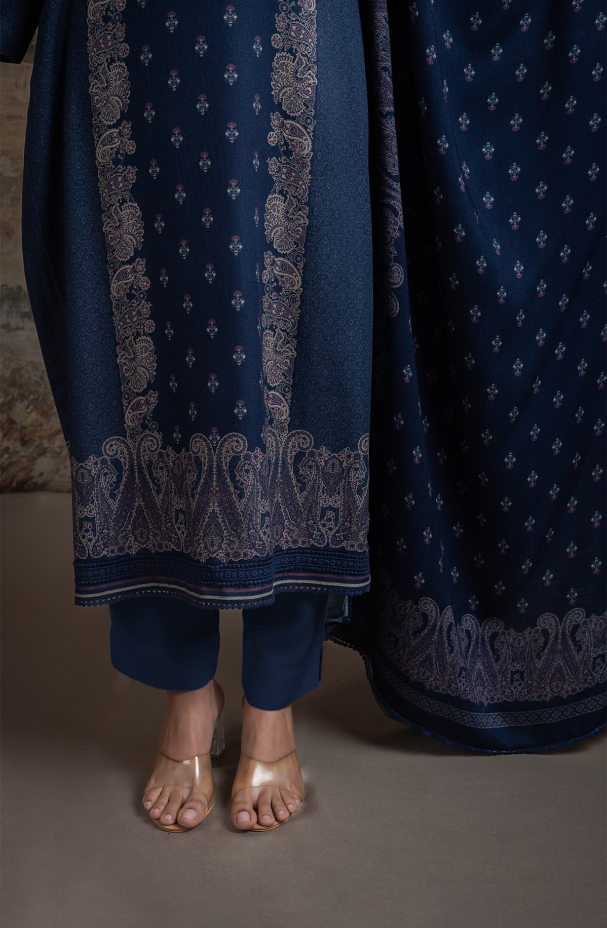 Blue Pashmina Digital Printed Suit Set with Dupatta - QAA2130C