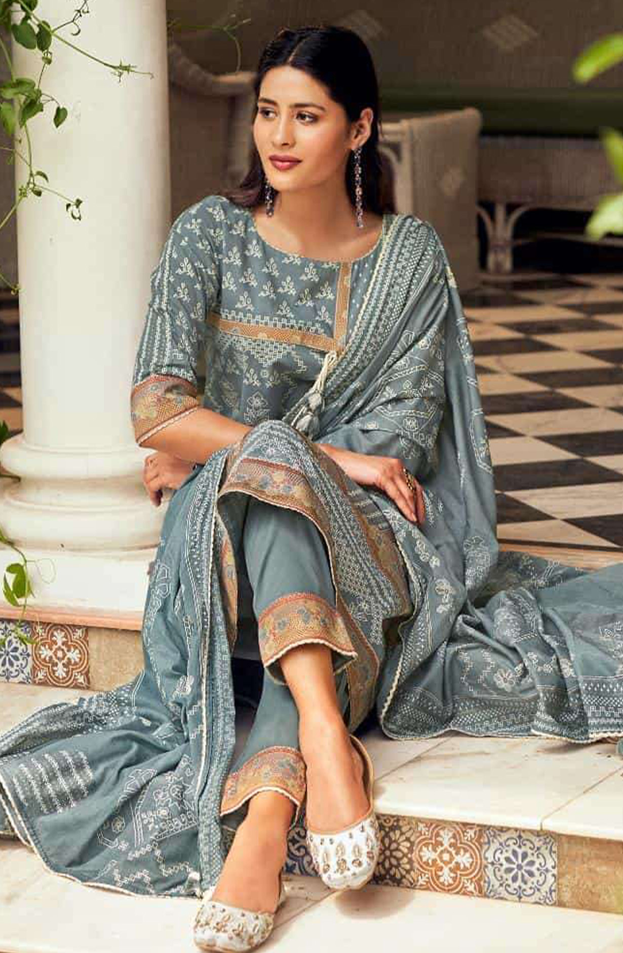 Grey Pure Cotton Beautiful Suit Set with Dupatta - ROS10164