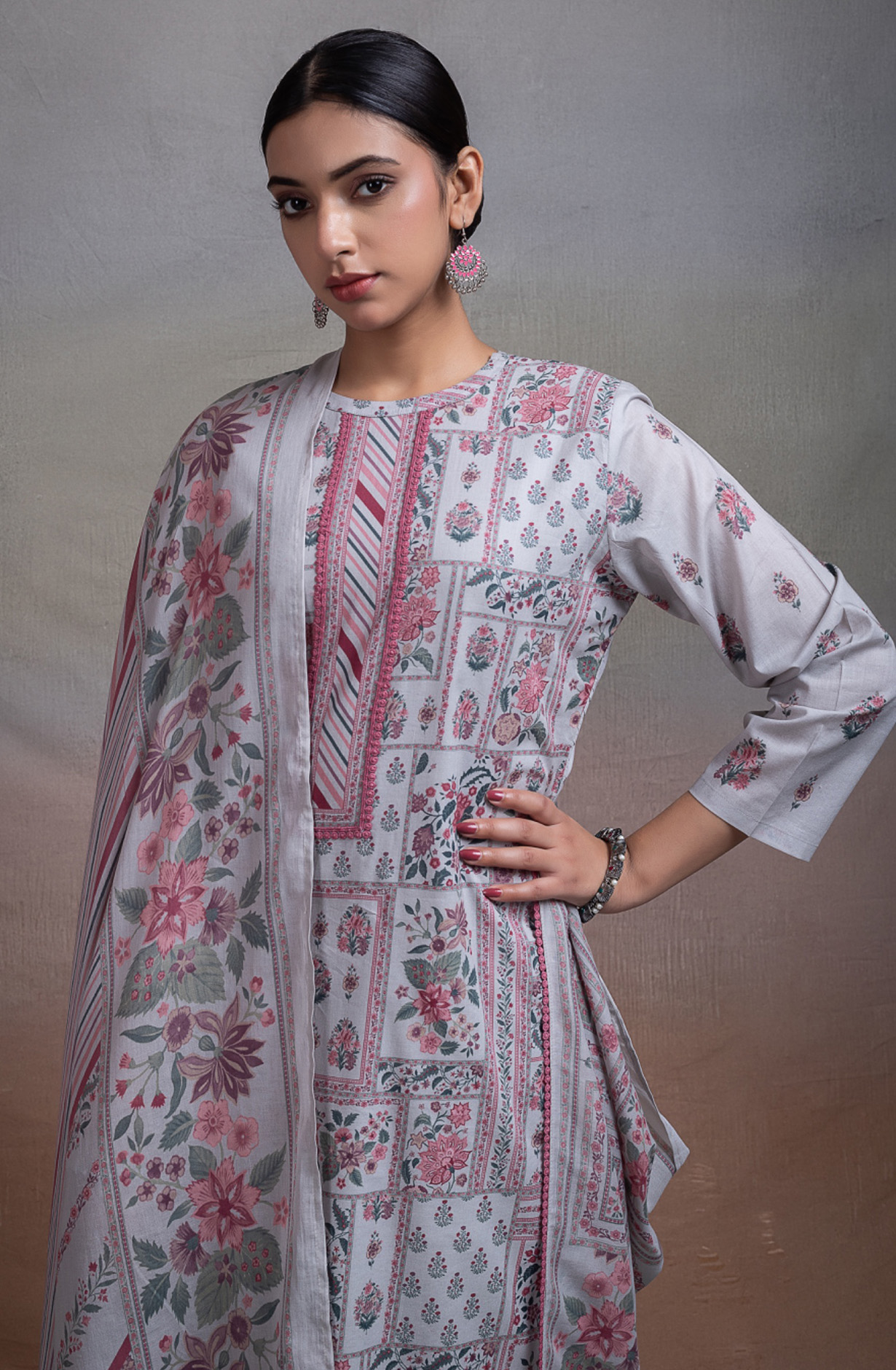Grey Pure cotton lawn Unstitched Suit Set with Dupatta - TEENT167C