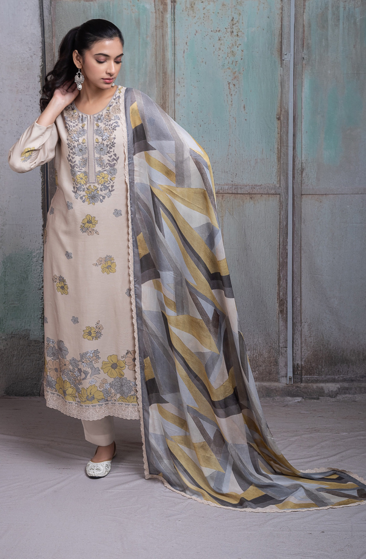 Beige pure muslin Unstitched Beautiful Suit Set with Dupatta - NORNT184