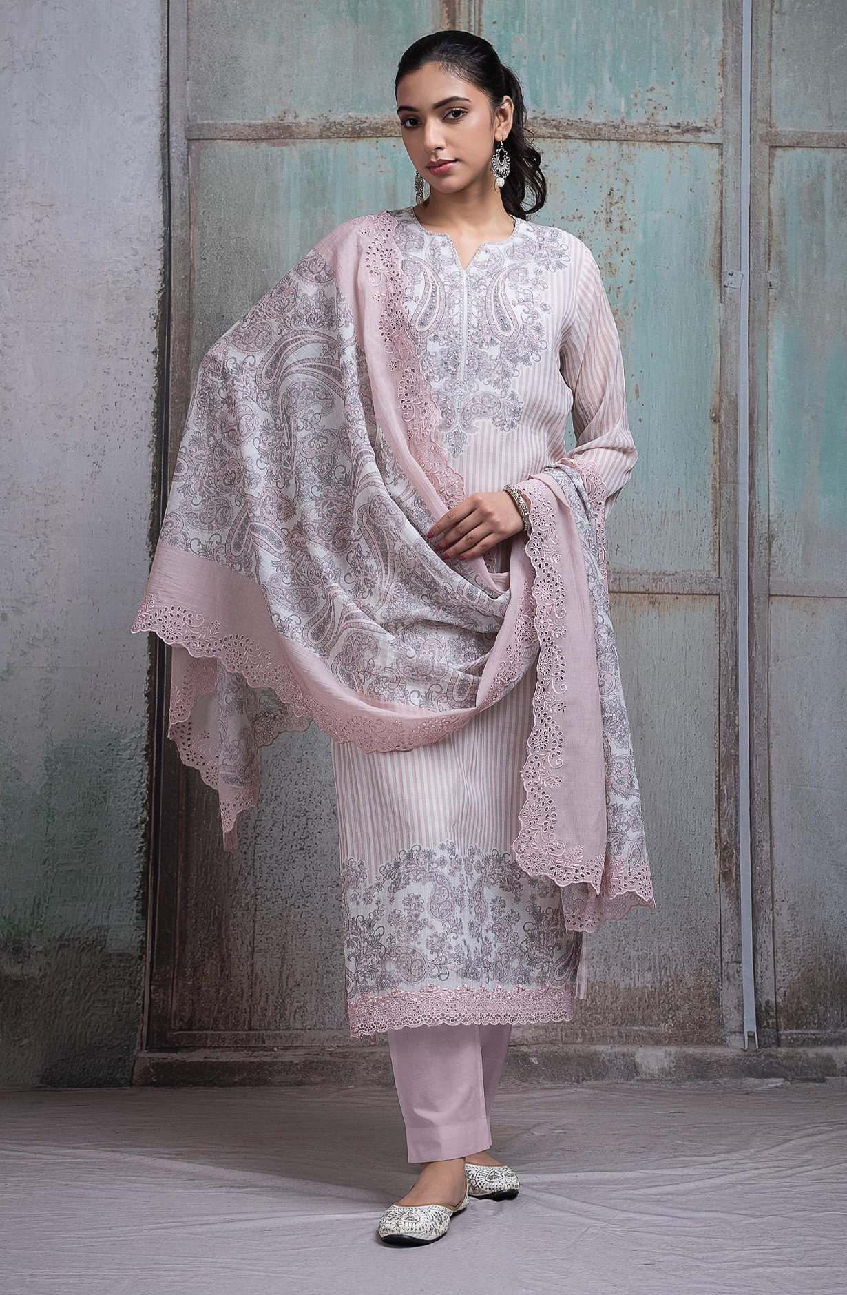 Mauve Pure mul chanderi beautiful Suit Set with Dupatta - FAHNT155B