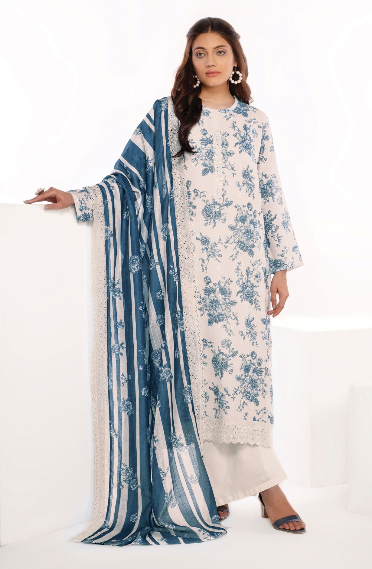 Off-White Blue Linen Exclusive Digital Printed Salwar Suit-set - JAS1745