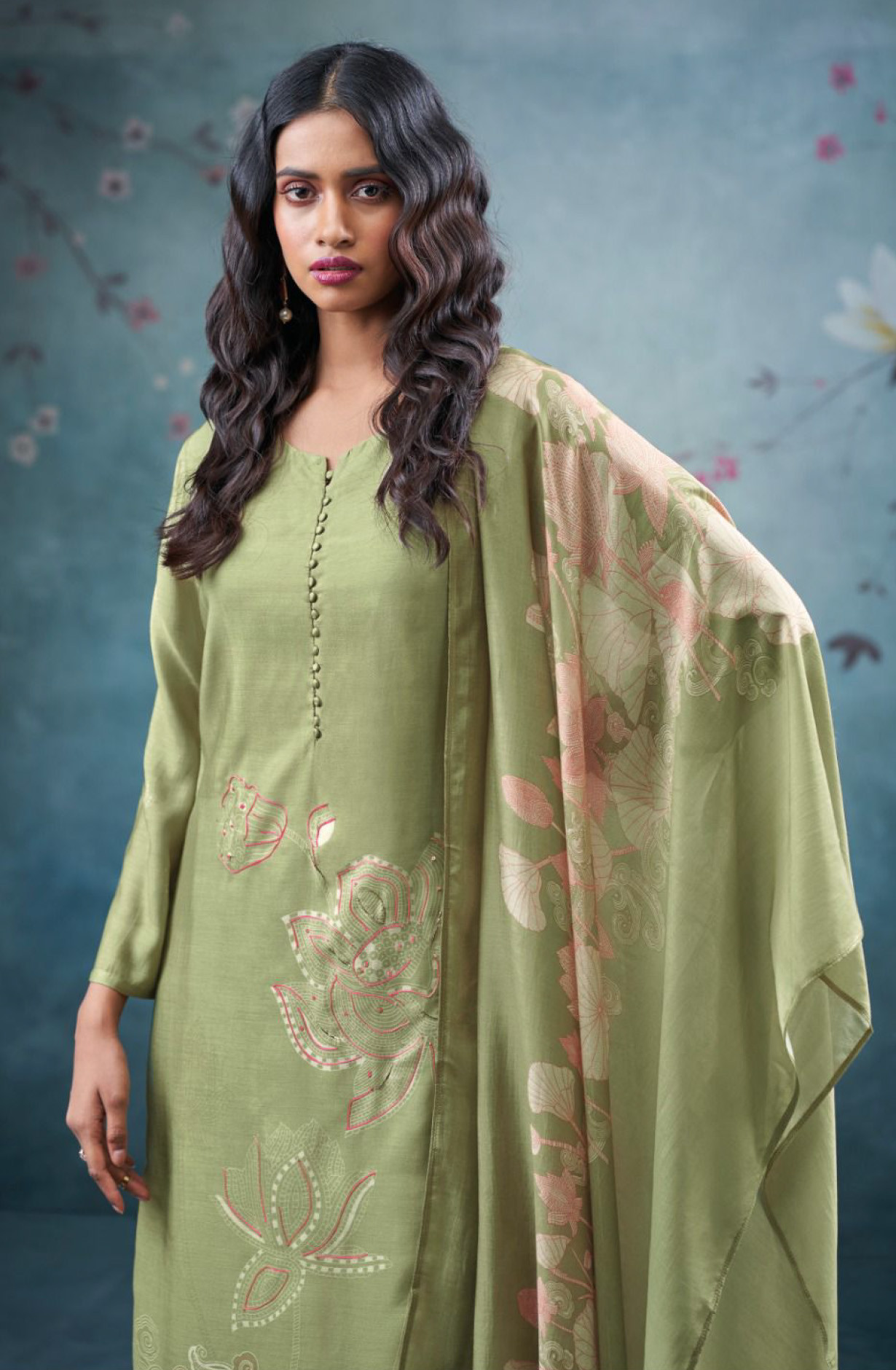 Green Pure bemberg silk Suit Set with Dupatta- QIR3665C