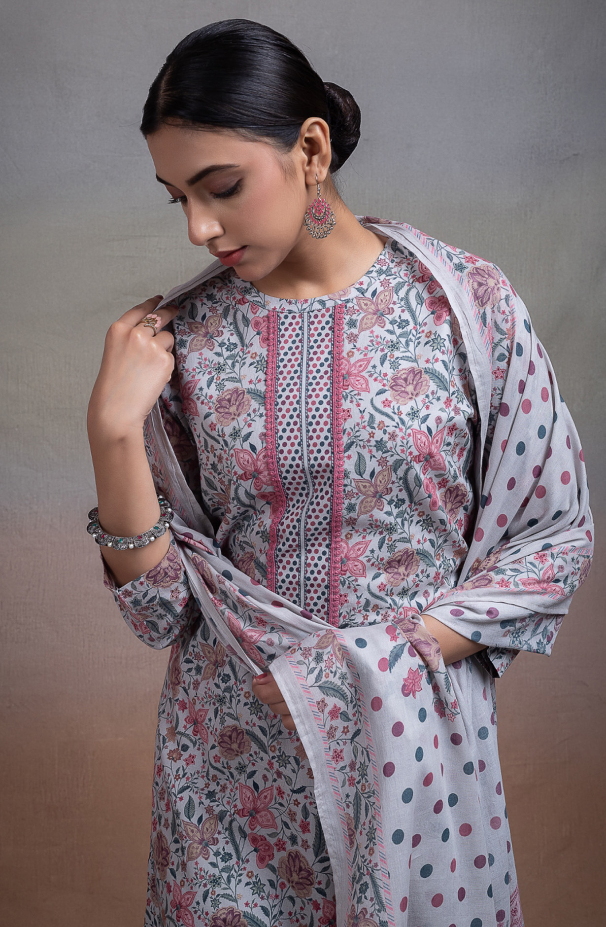 Grey Pure cotton lawn Unstitched Suit Set with Dupatta - TEENT167A