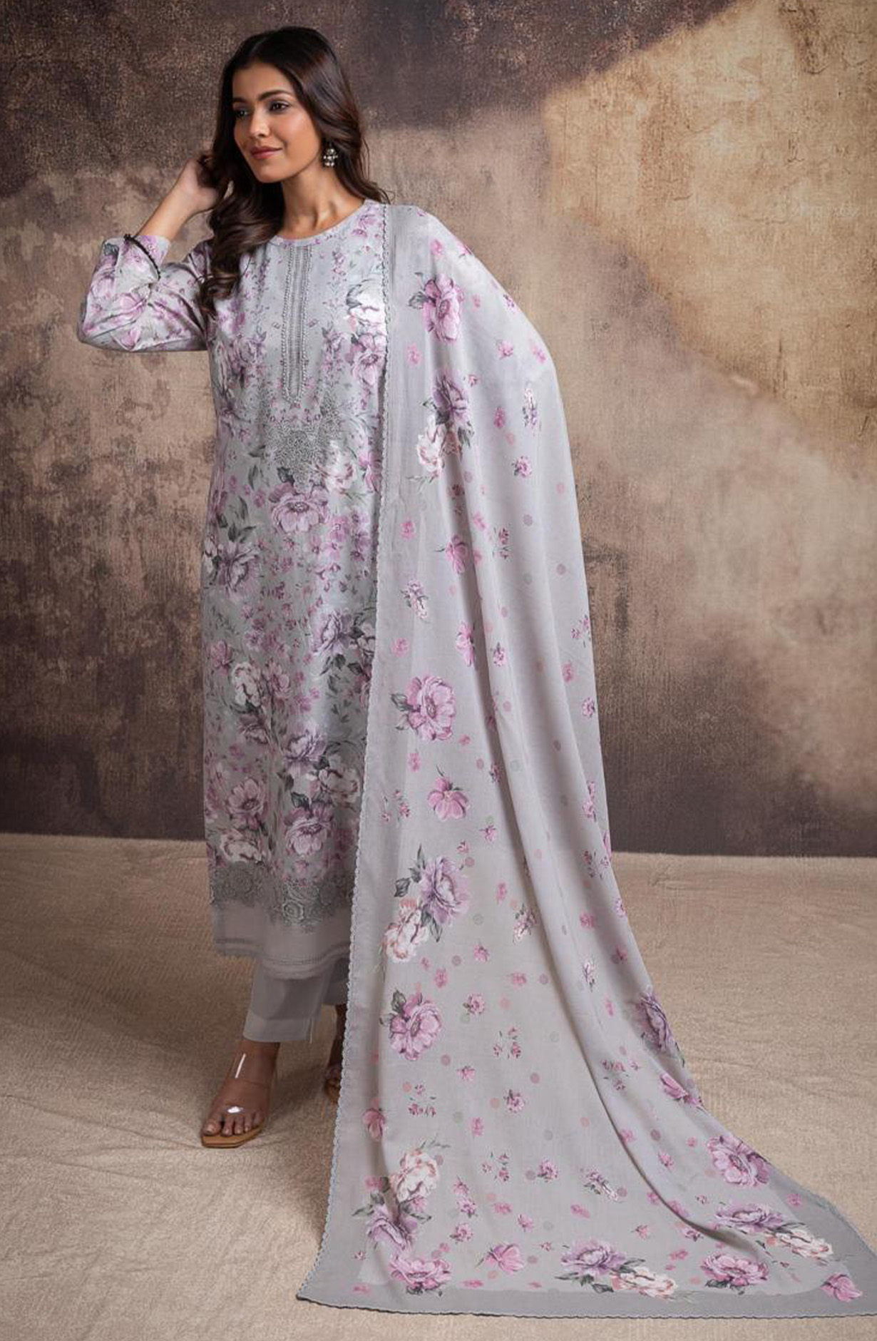 Grey Pure cotton lawn Digital Printed Beautiful Suit Set with Dupatta - VINNT203B