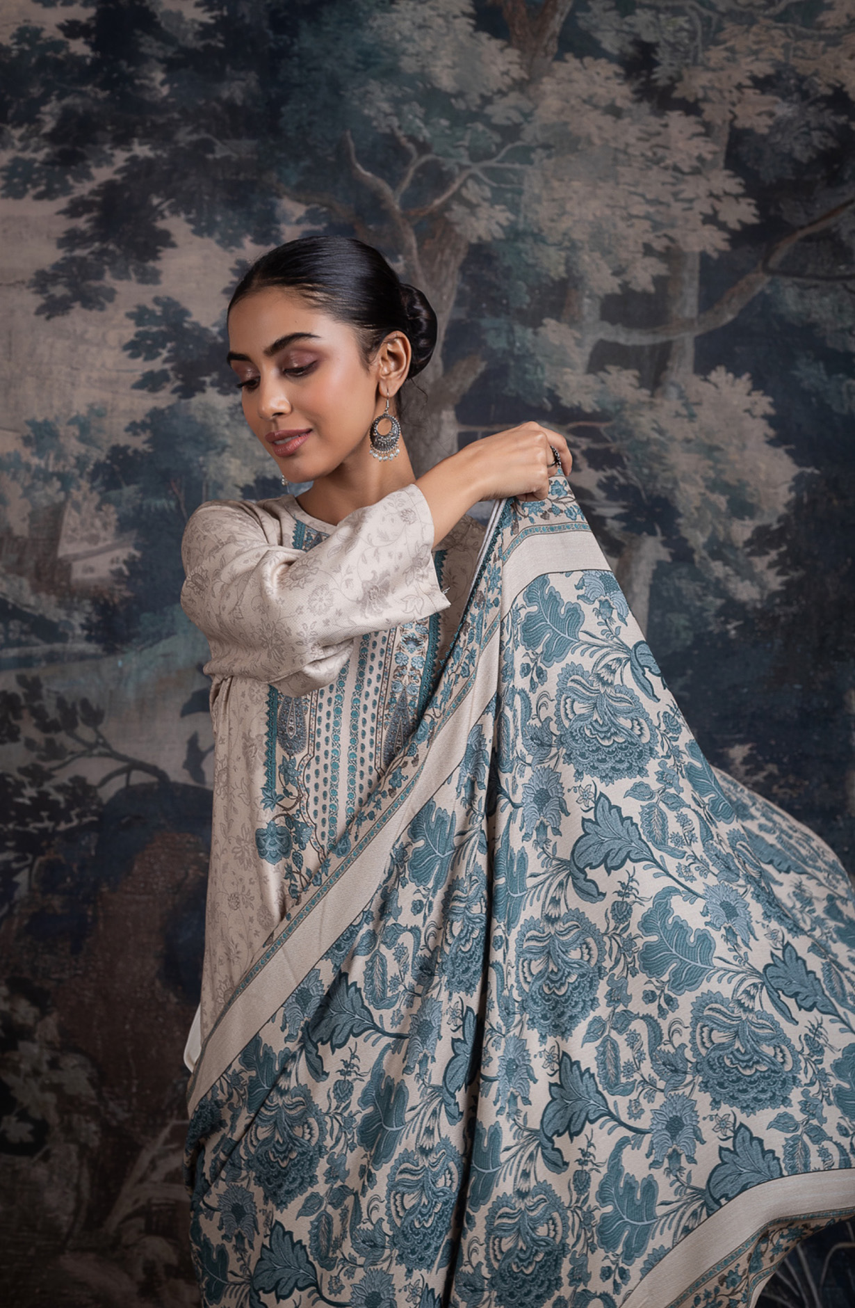 Blue Pashmina Digital Printed Suit Set with Dupatta - RUA2125C