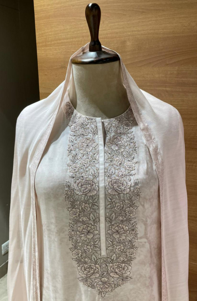 Image of Peach Muslin Printed Suit Set with Dupatta - R157-SPR2670A