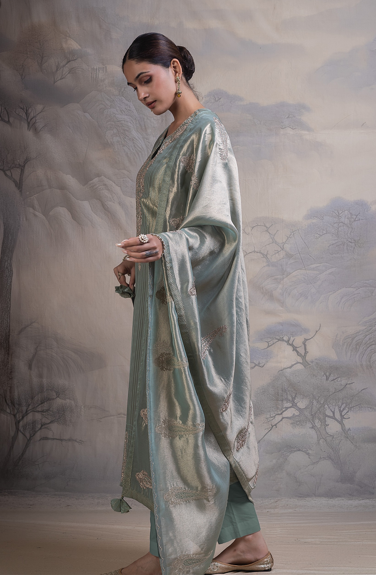 Green Ziraf silk jacquard Unstitched Suit with Beautiful Dupatta- R157-SPR2769