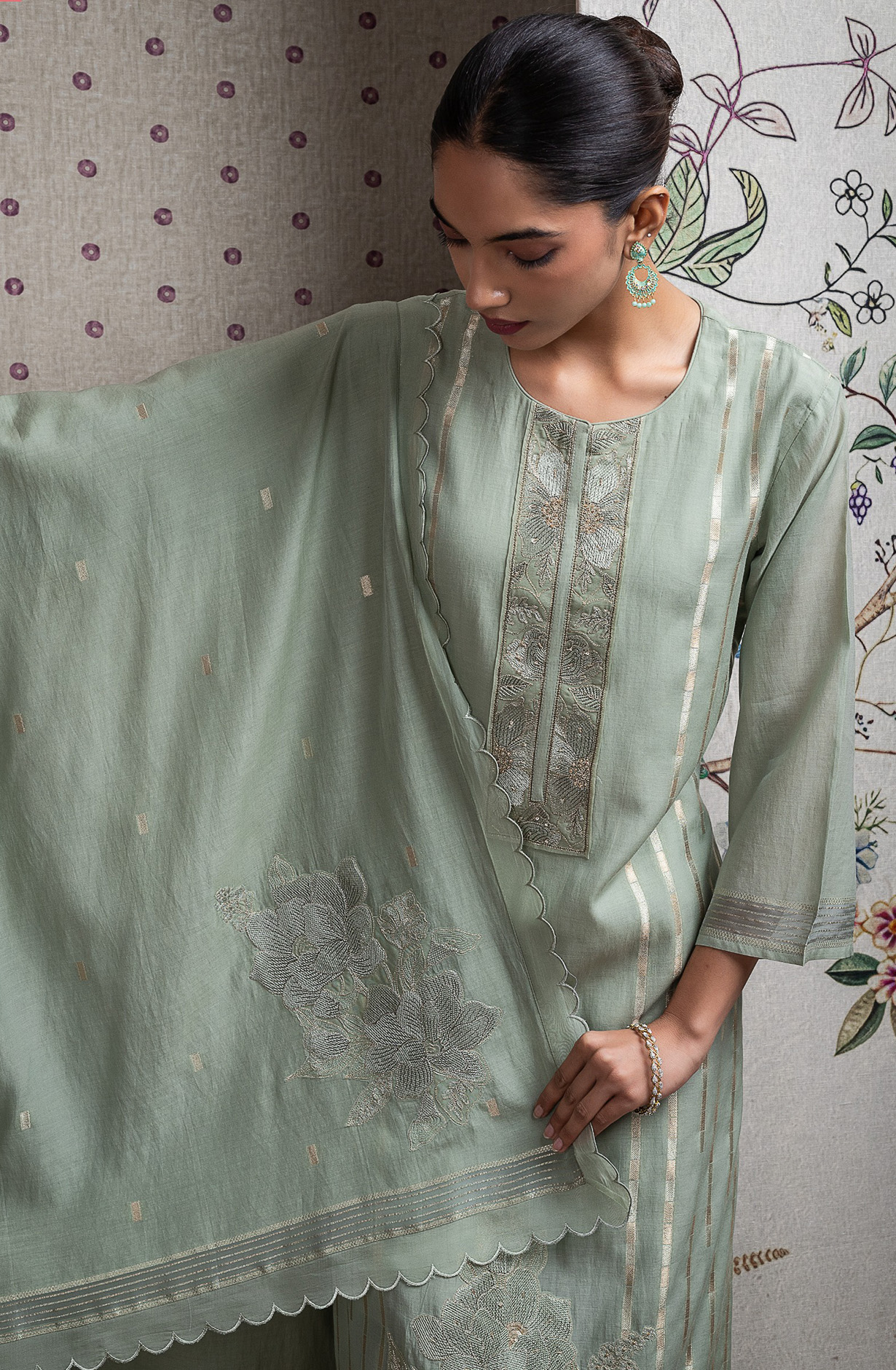 Green Mul chanderi jacquard beautiful Suit Set with Dupatta - R157-SPR2650
