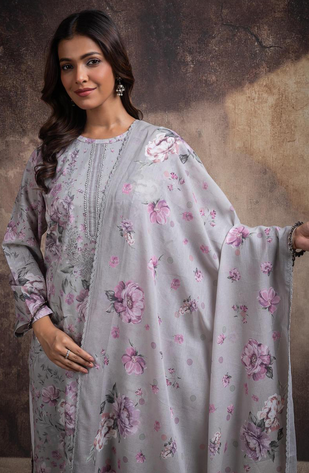 Grey Pure cotton lawn Digital Printed Beautiful Suit Set with Dupatta - VINNT203B