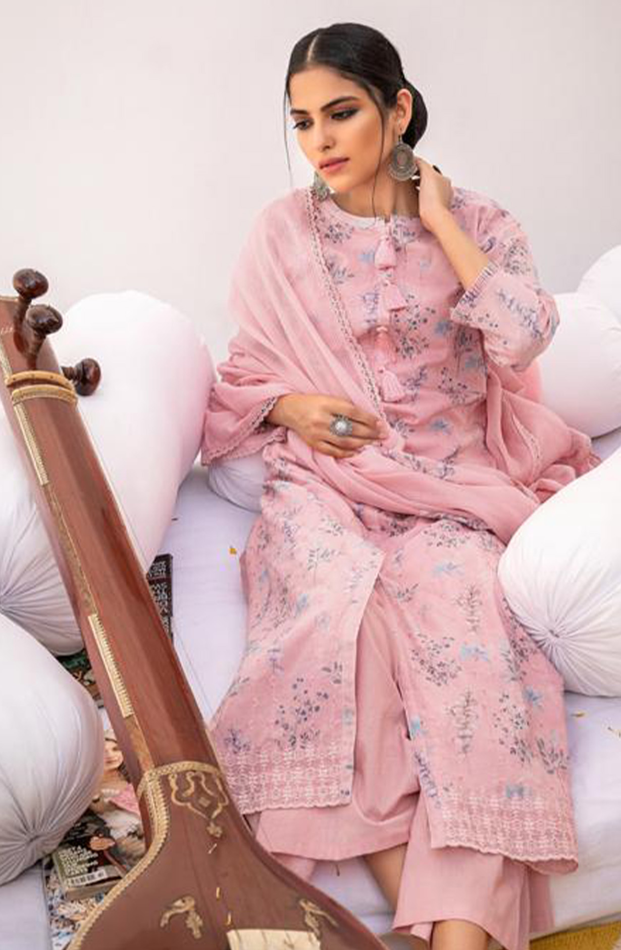 Pink Pure Cotton Lawn Beautiful Suit Set with Dupatta - MAG1004D