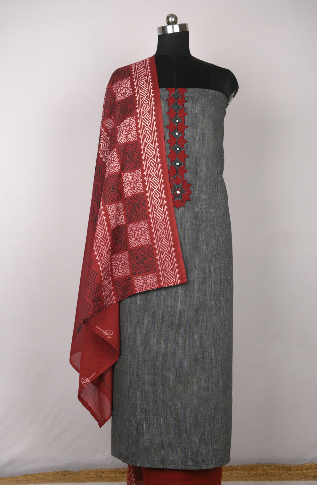 Black Handloom Cotton Beautiful Suit Set with Dupatta - 657-S26DEAN1074