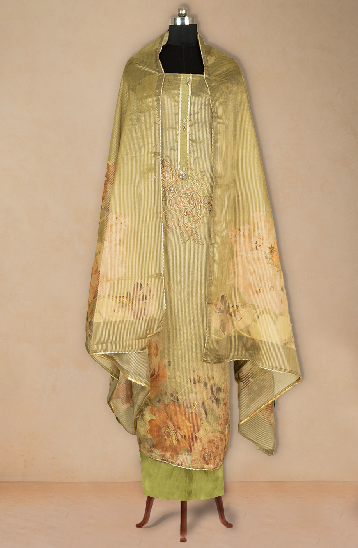 Green Organza Beautiful Suit Set with Dupatta - 669-18327
