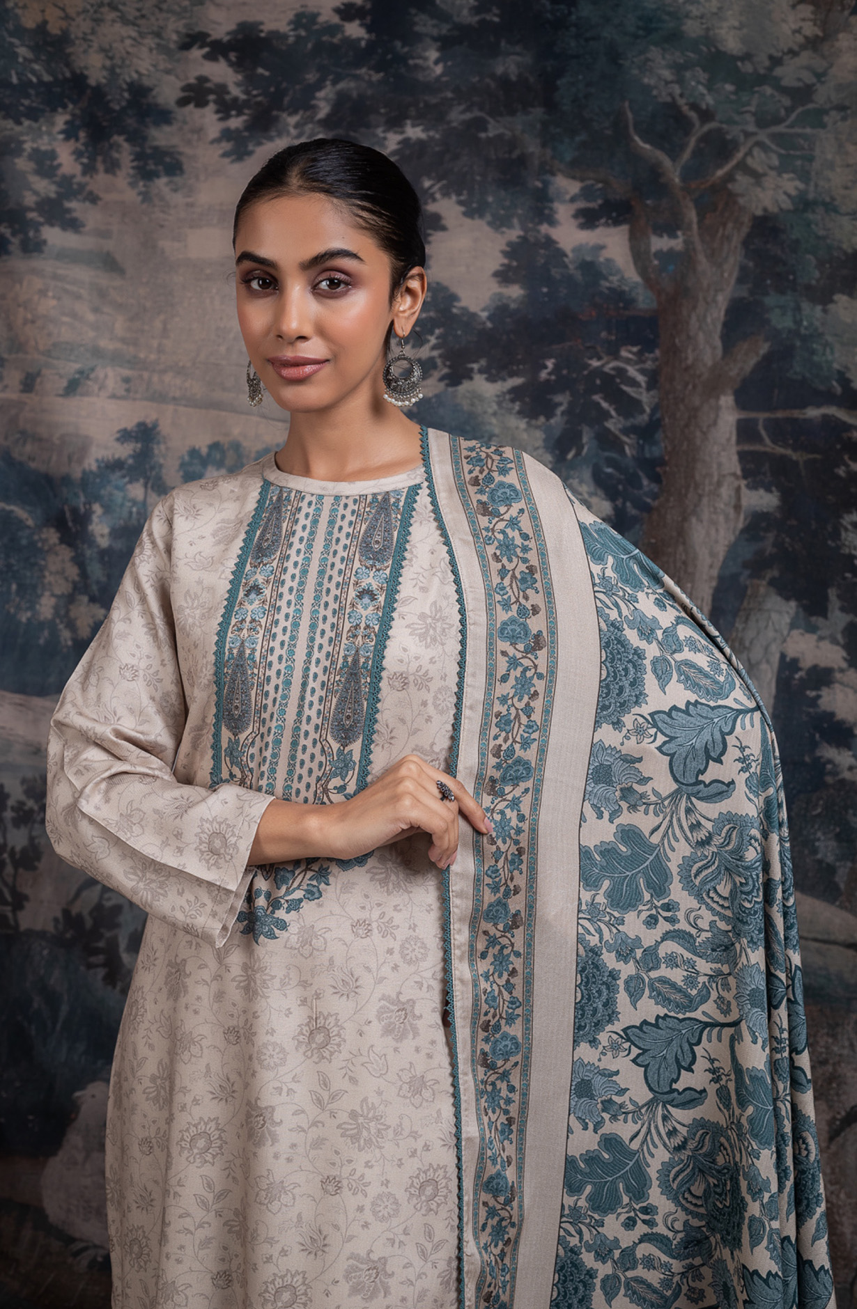Blue Pashmina Digital Printed Suit Set with Dupatta - RUA2125C