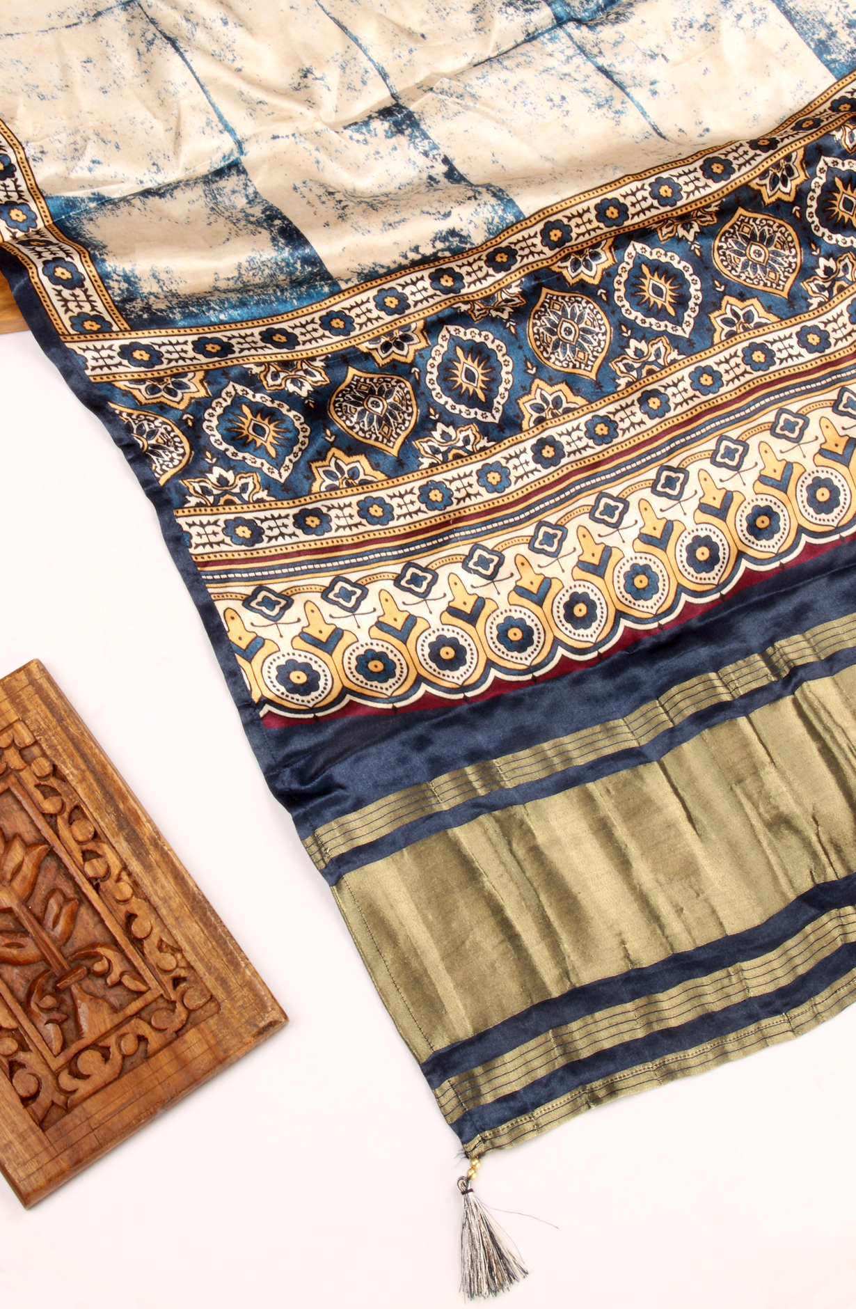 Blue Beautiful Silk Unstitched Salwar Kameez - 822-1226