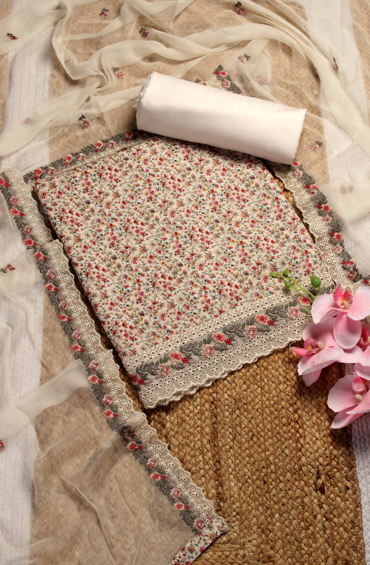 Cream Beautiful Cotton Unstitched Salwar Suit with Chiffon Dupatta - 838-289A