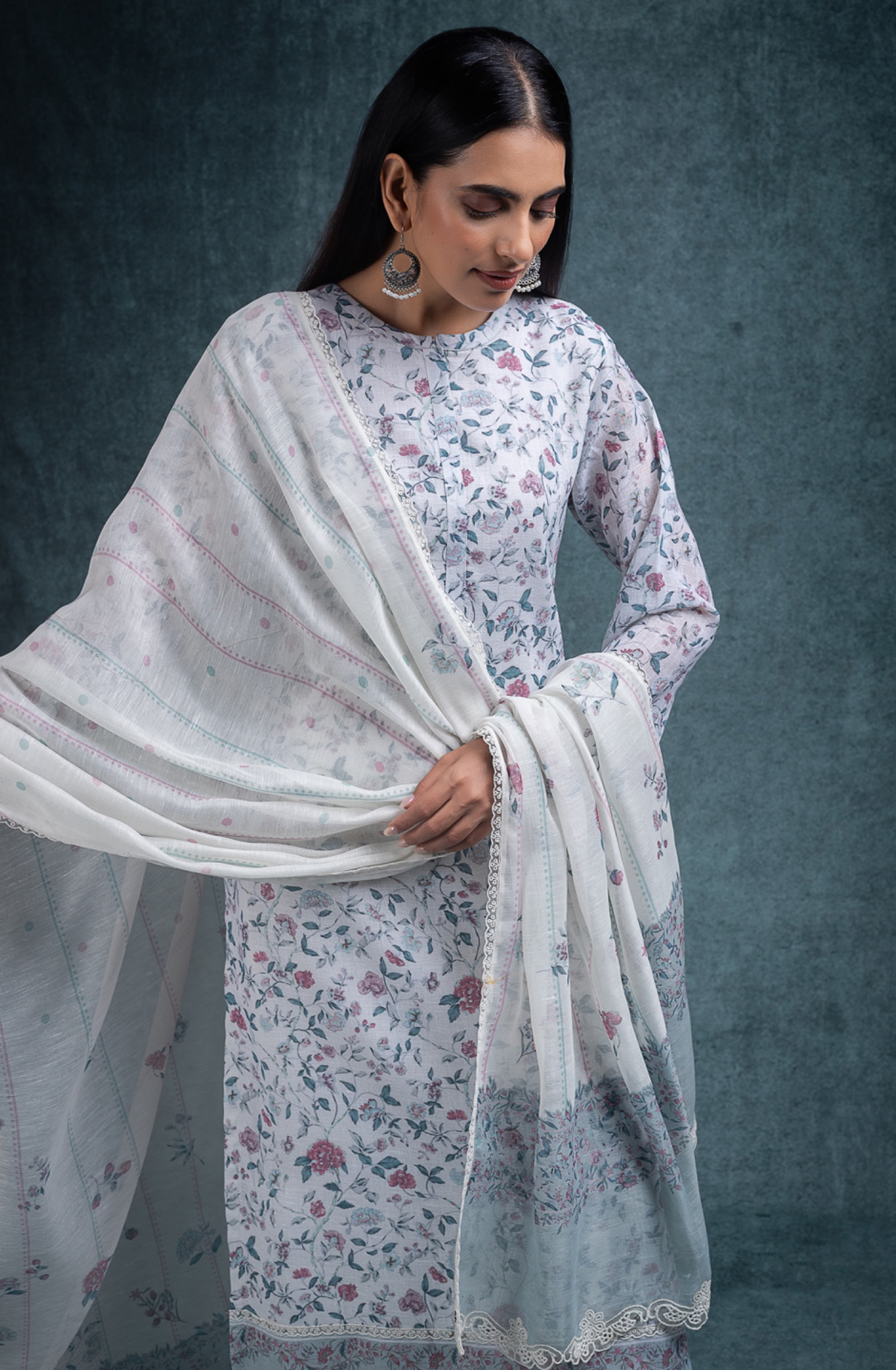 Green Linen beautiful Suit Set with Dupatta - INRNSP107C