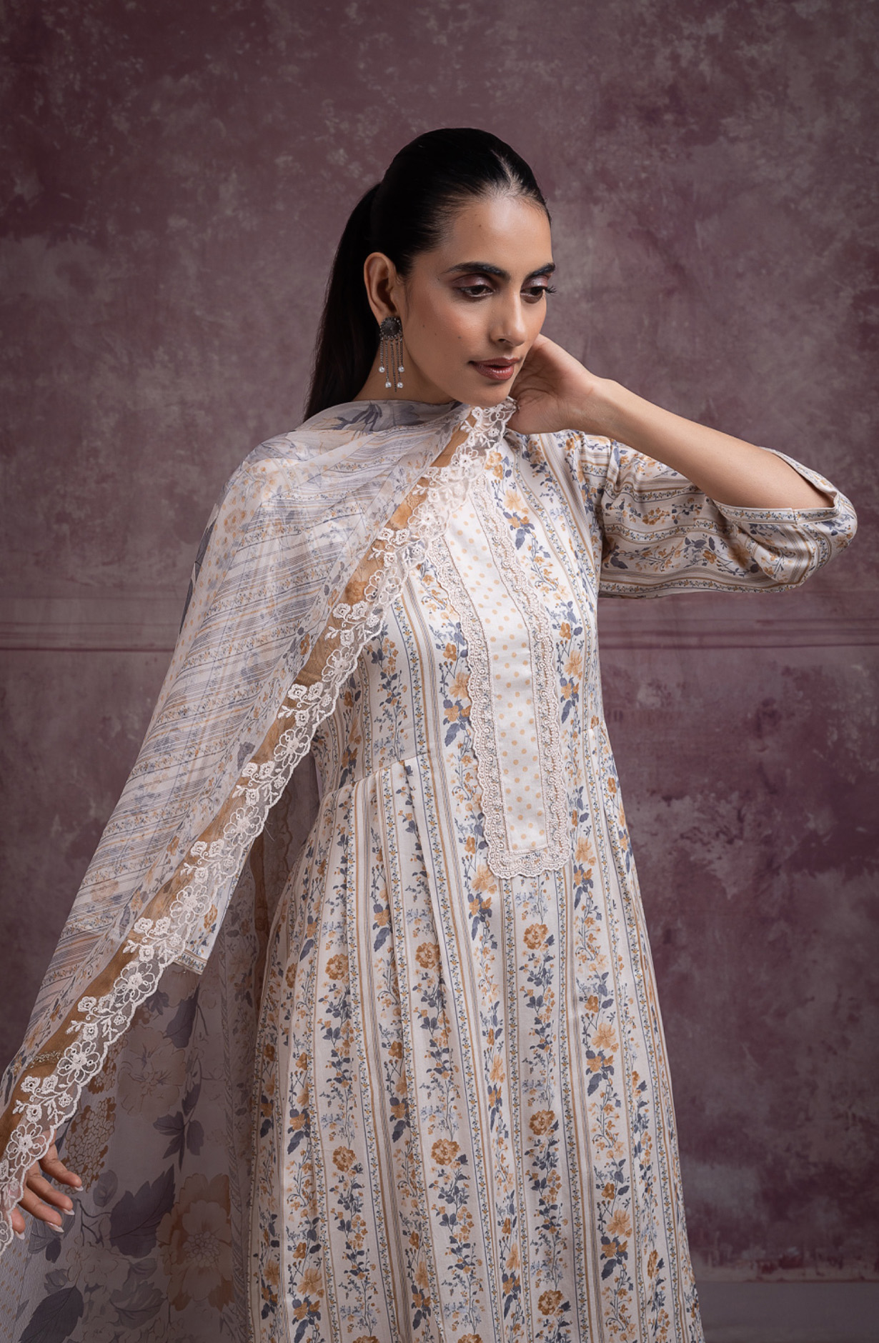 Off-White Very finner cotton beautiful Suit Set with Dupatta - VENNT139C
