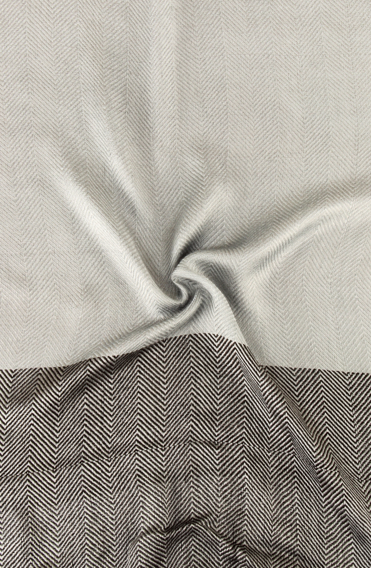 Grey Women Woolen Stole - 91063025