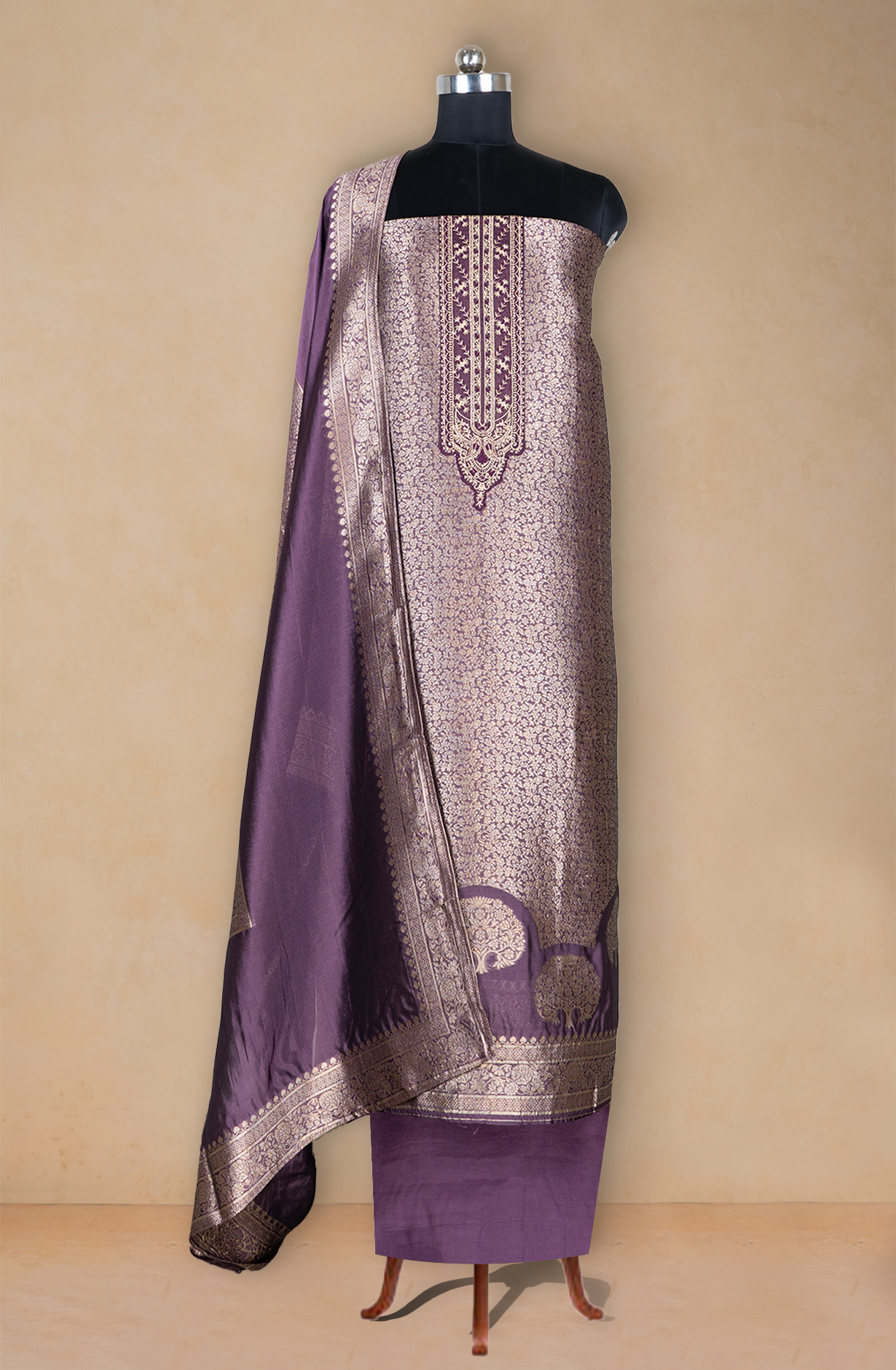 Wine Banarsi Brocket Beautiful Suit Set with Dupatta - 944-11092