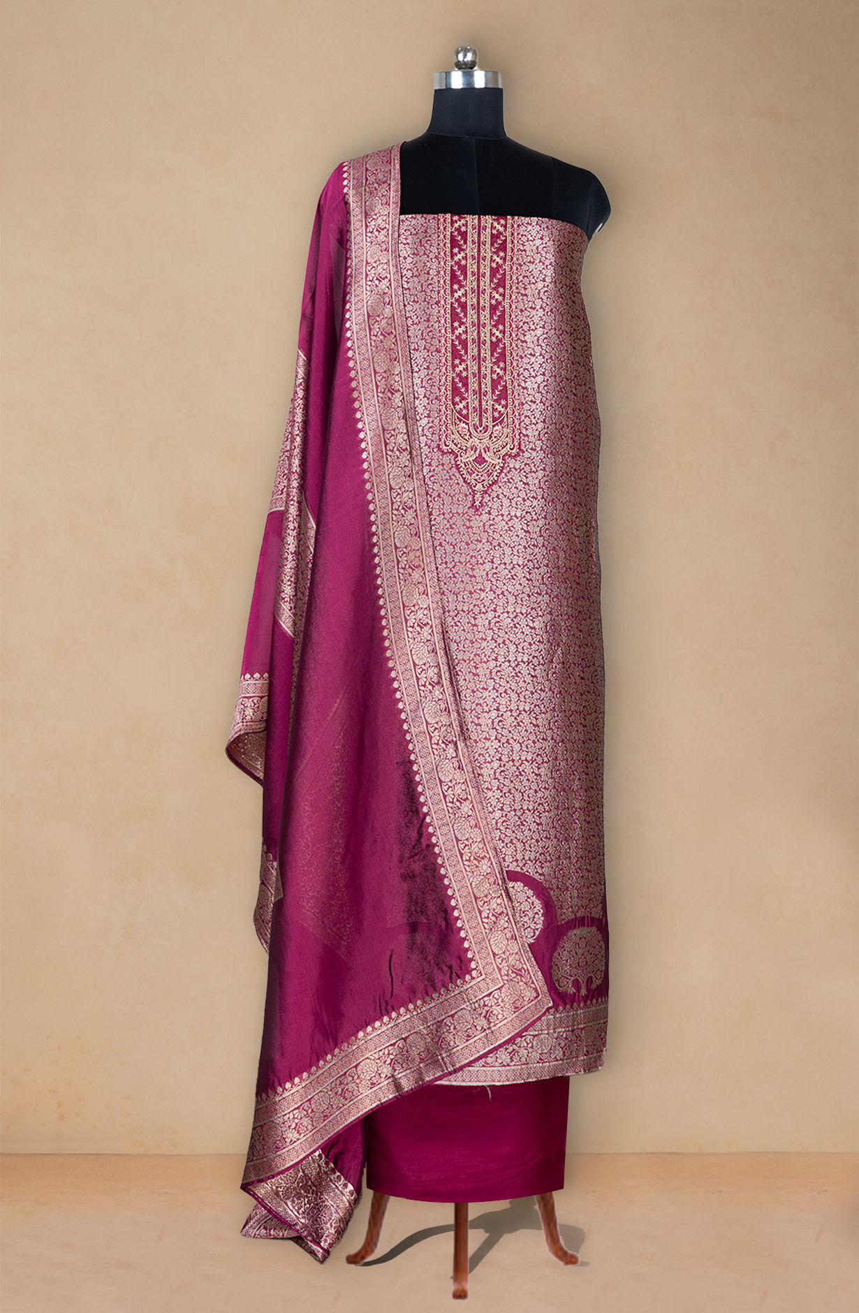 Dark Magenta Banarsi Brocket Beautiful Suit Set with Dupatta - 944-11092C