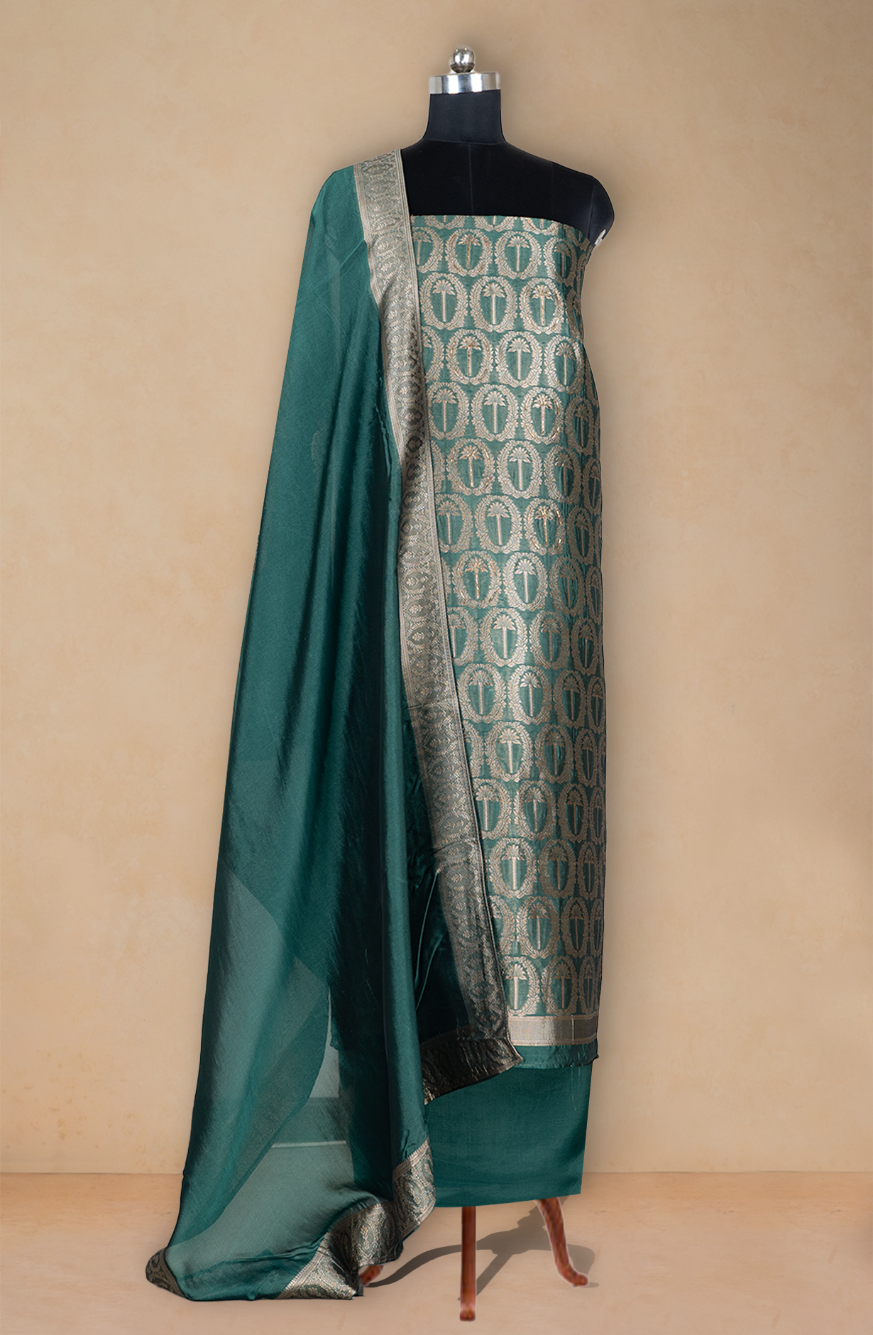 Green Banarsi Beautiful Suit Set with Dupatta - 944-11096A