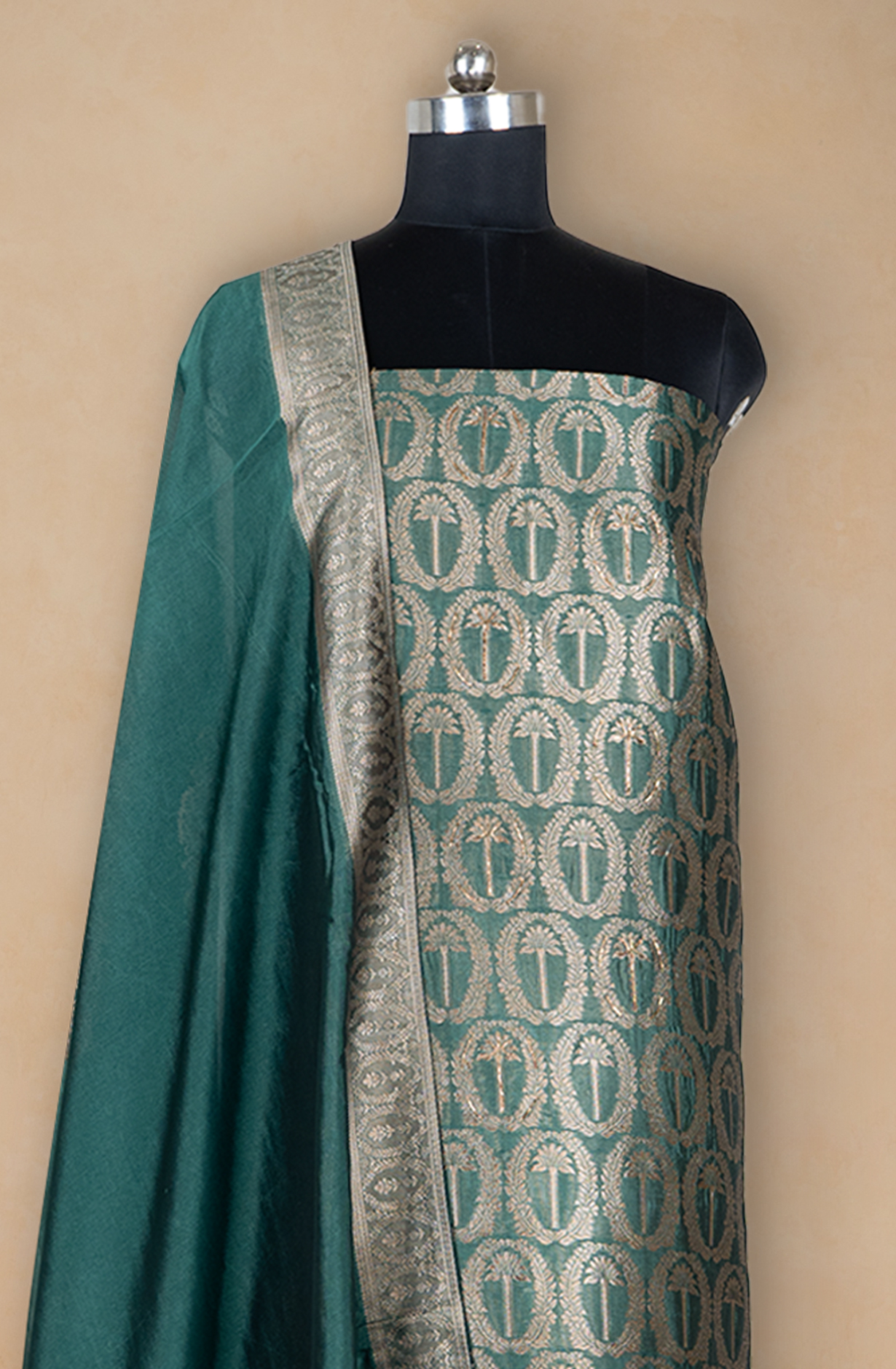 Green Banarsi Beautiful Suit Set with Dupatta - 944-11096A