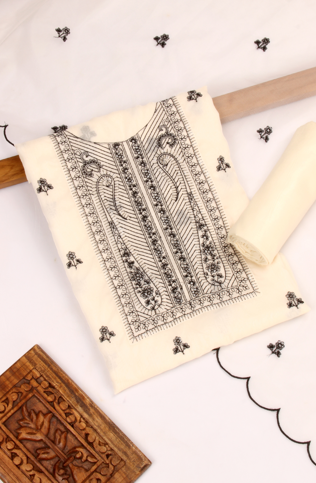 Cream Organza Beautiful Embroidered Unstitched Salwar Kameez - 959-VARDHMAN-A