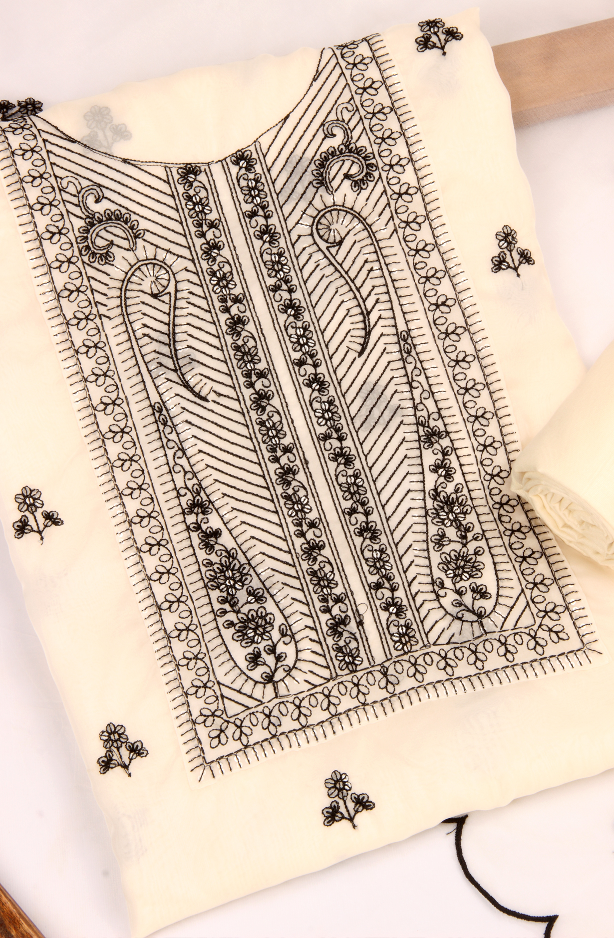 Cream Organza Beautiful Embroidered Unstitched Salwar Kameez - 959-VARDHMAN-A