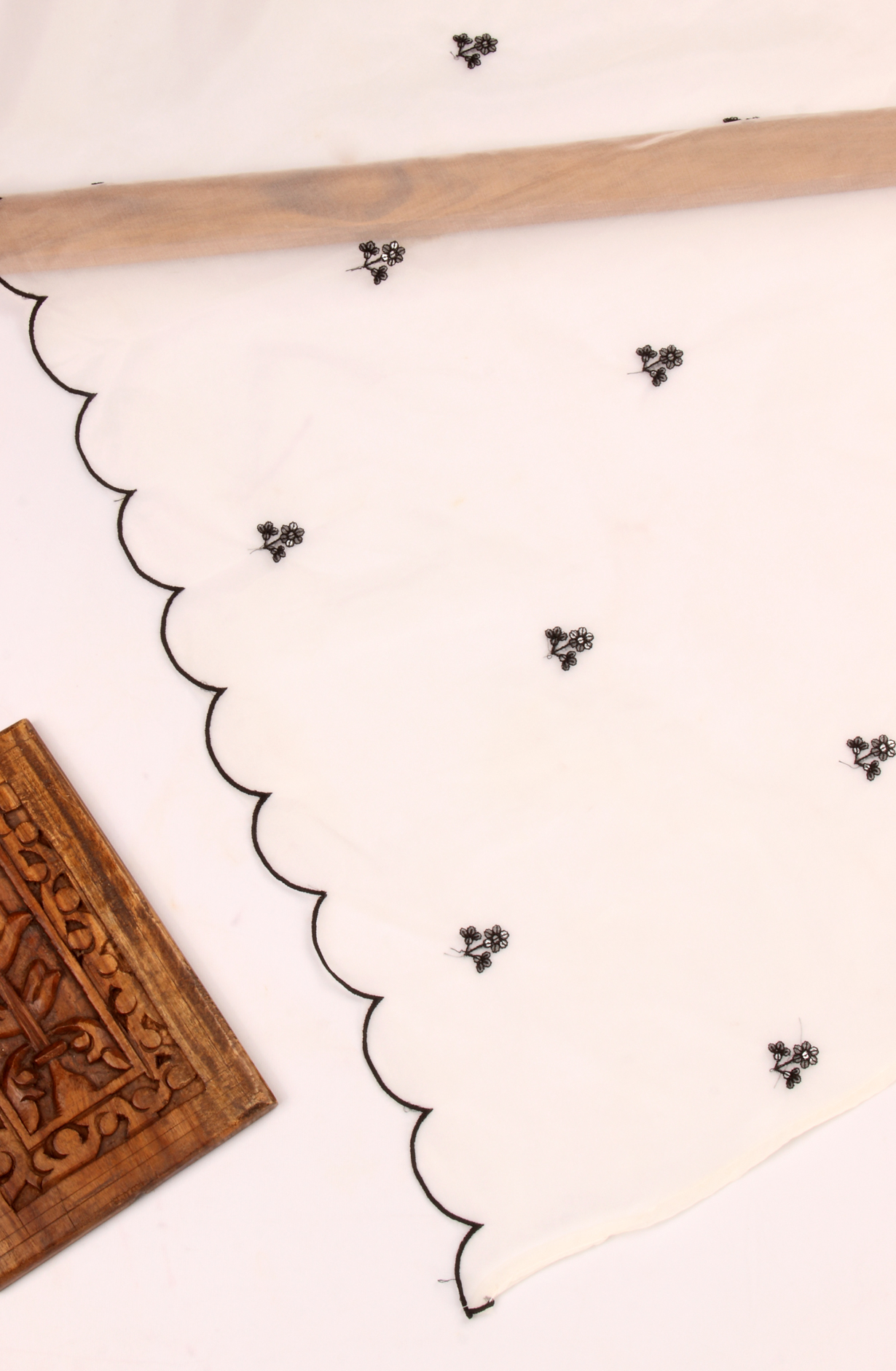 Cream Organza Beautiful Embroidered Unstitched Salwar Kameez - 959-VARDHMAN-A