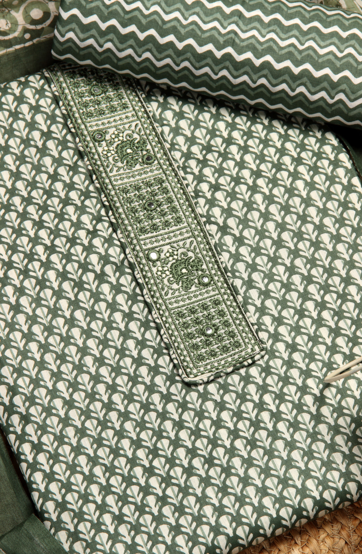 Green Cotton Printed Unstitched Dress Material - 983-4049C