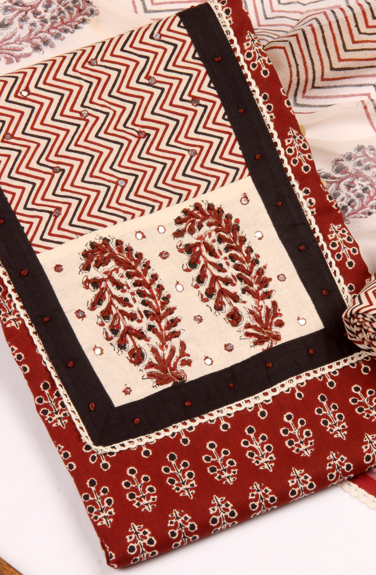 Maroon Cotton Printed Unstitched Salwar Kameez - 983-4550-1D