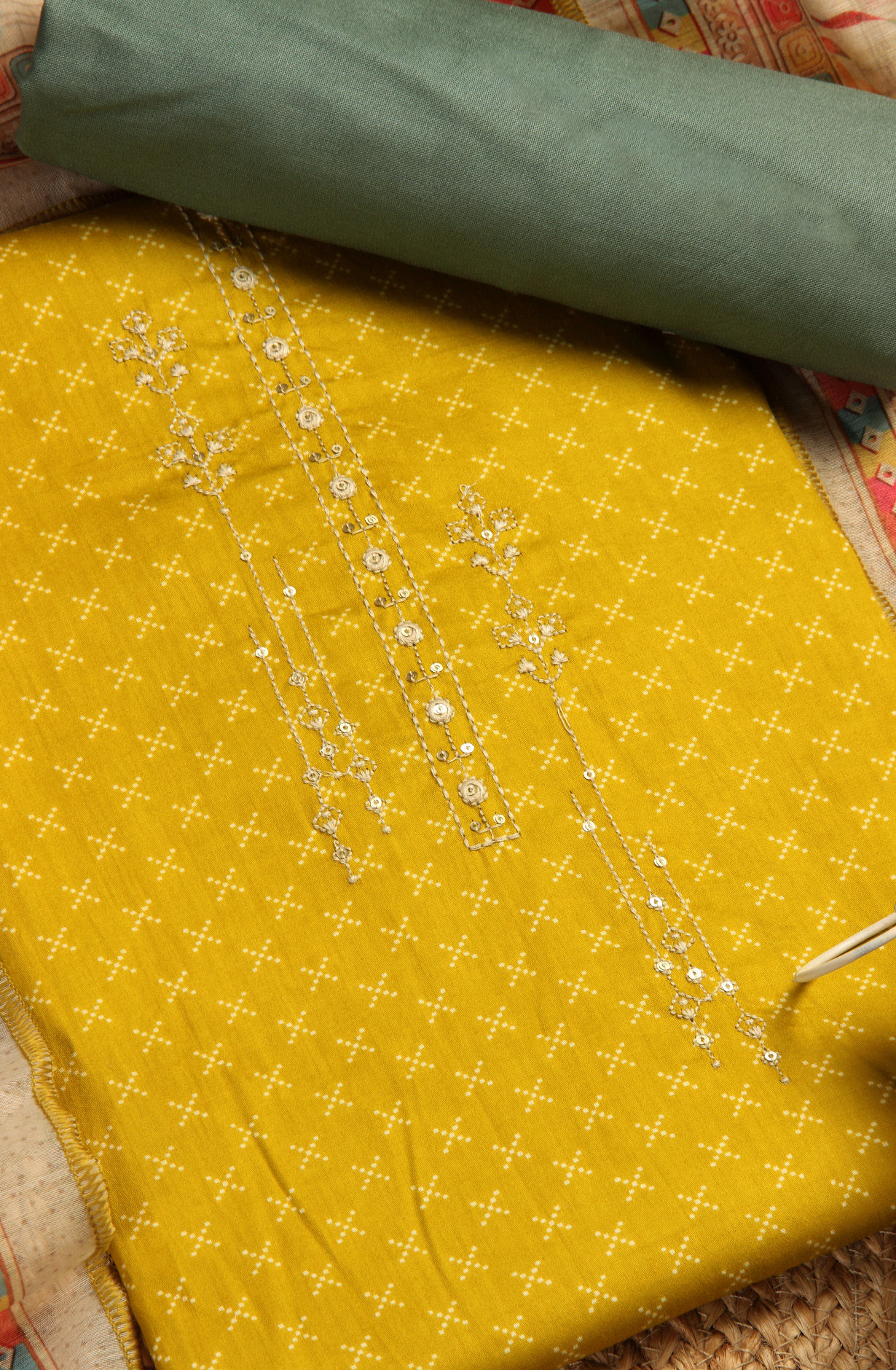 Mehndi and Green Cotton Printed Unstitched Dress Material - 983-4553B