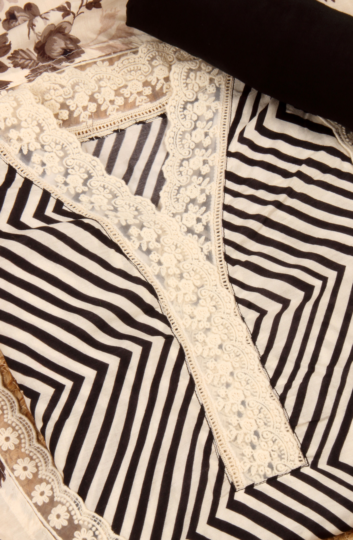 Cream and Black Muslin Salwar Suit with Trendy Dupatta - 993-15856