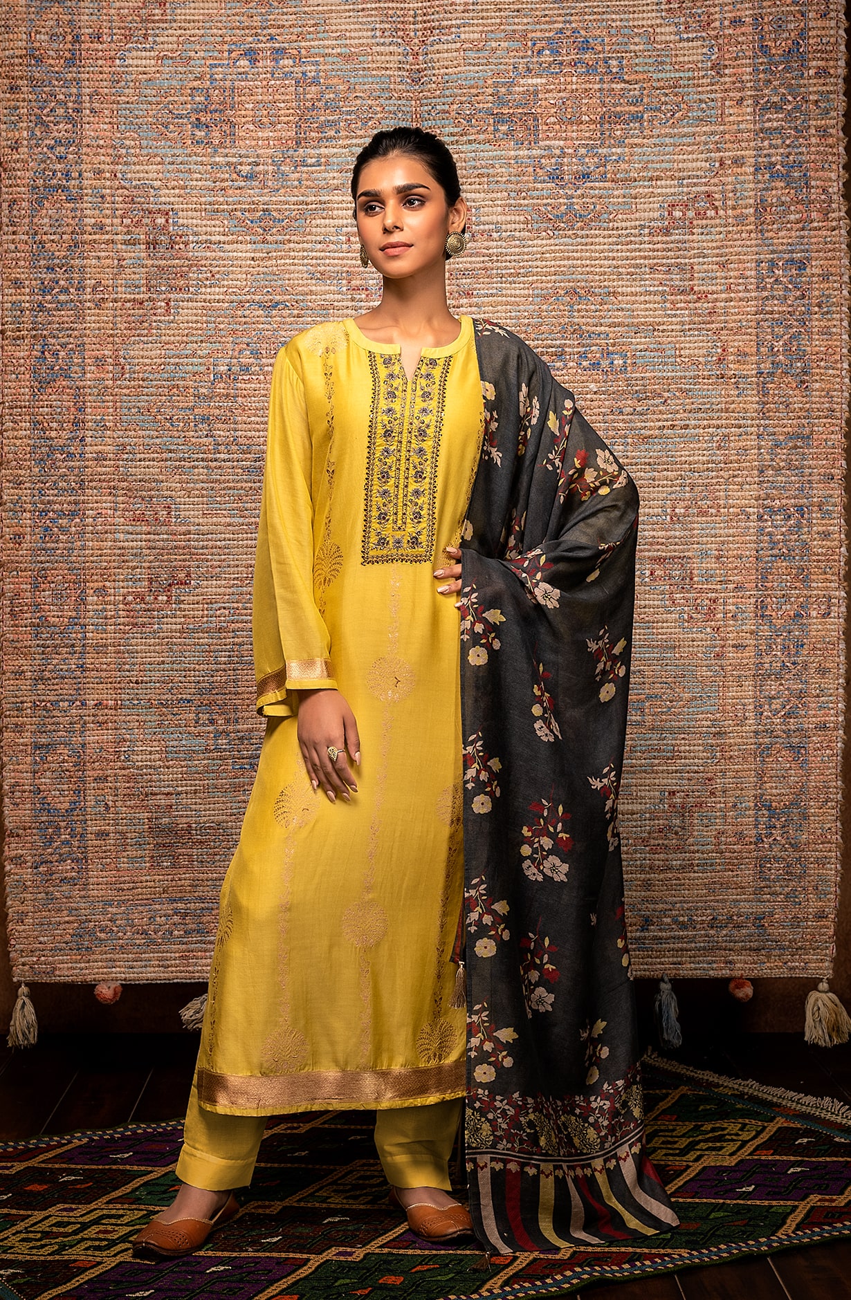 Yellow Chanderi Silk Banarasi Zari Weaving Salwar Kameez - AAY9180