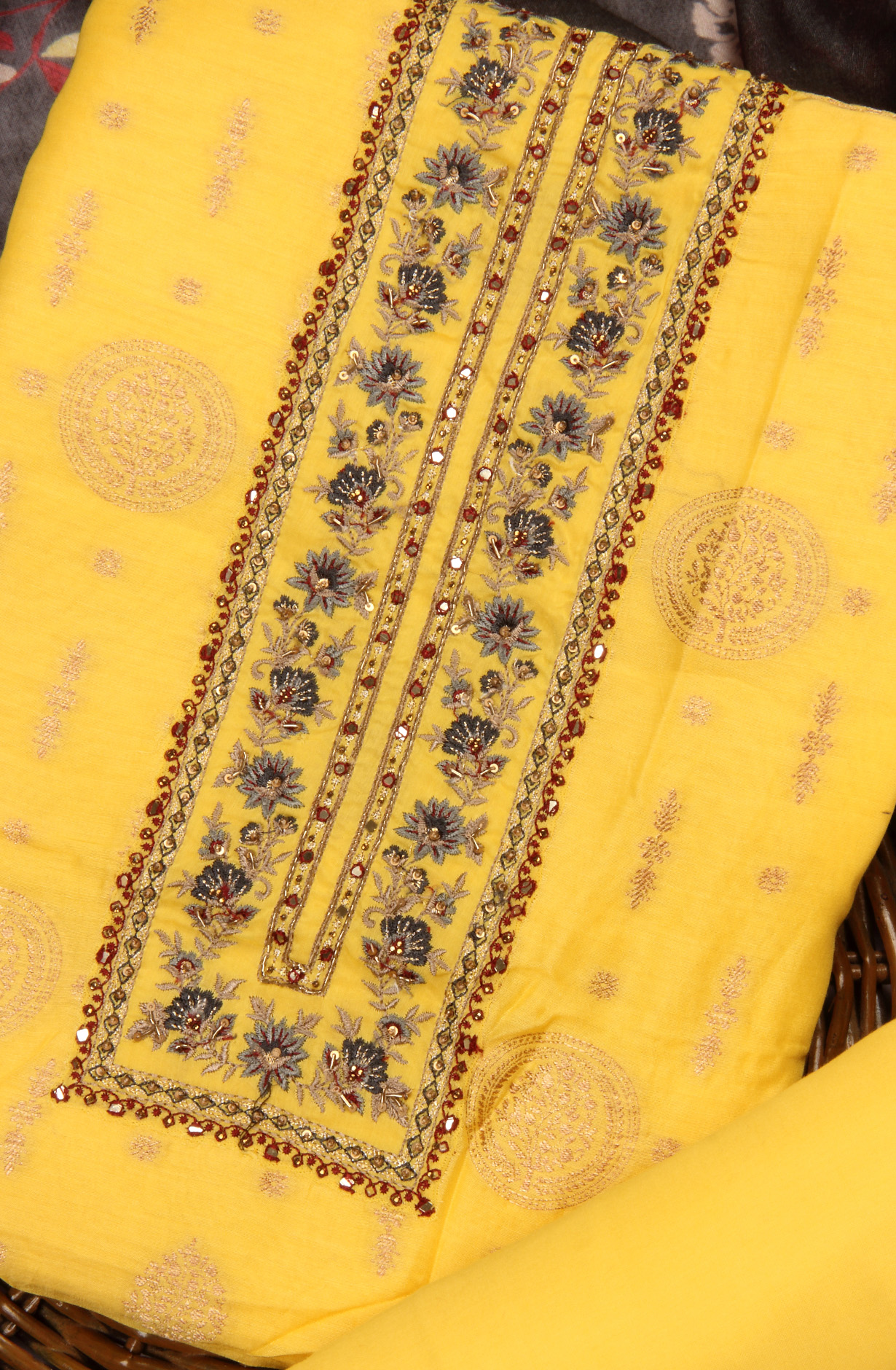 Yellow Chanderi Silk Banarasi Zari Weaving Salwar Kameez - AAY9180