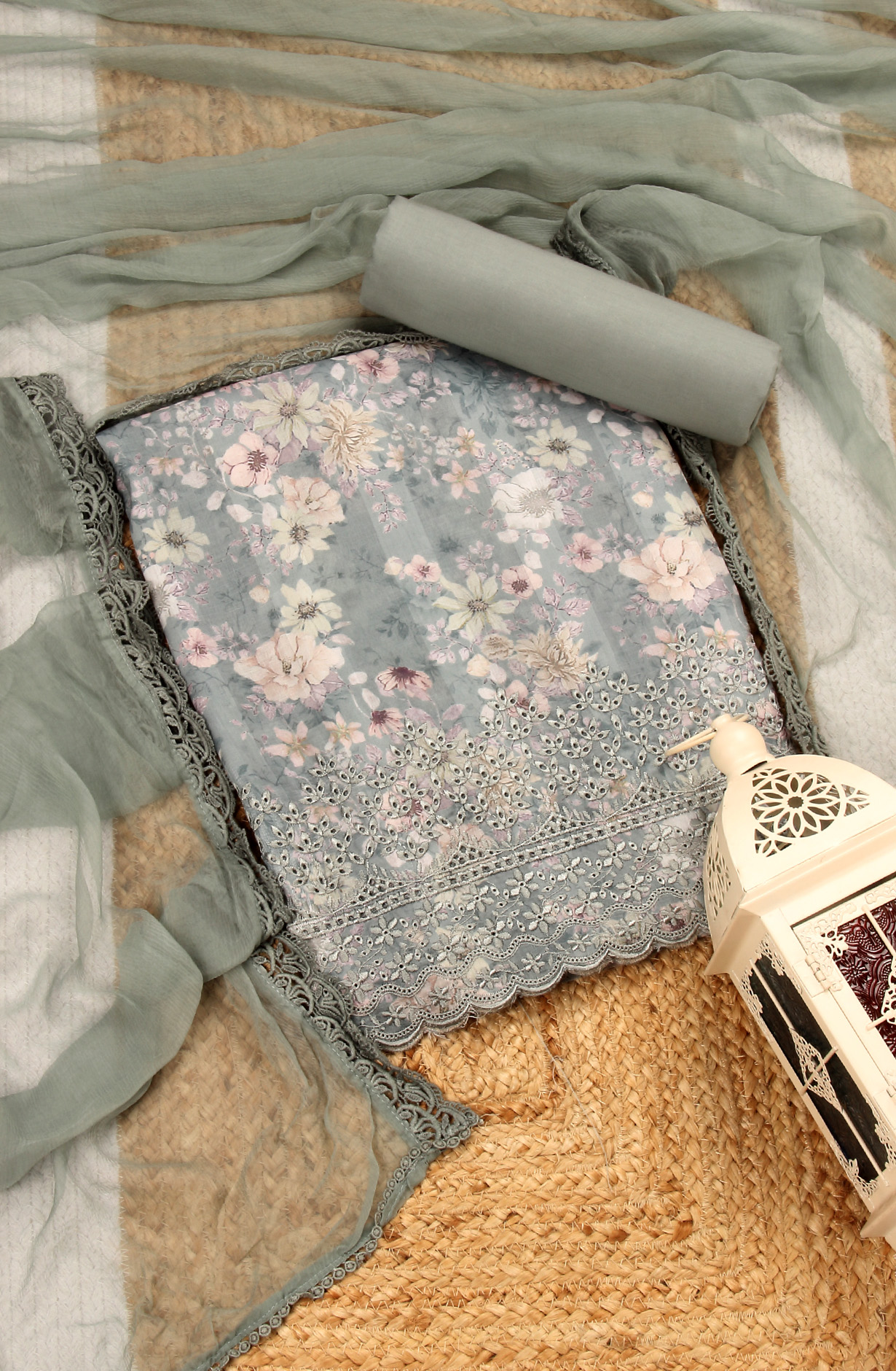 Pastel Green Exclusive Cotton Suit-sets with Chiffon Dupatta - AIS1401A