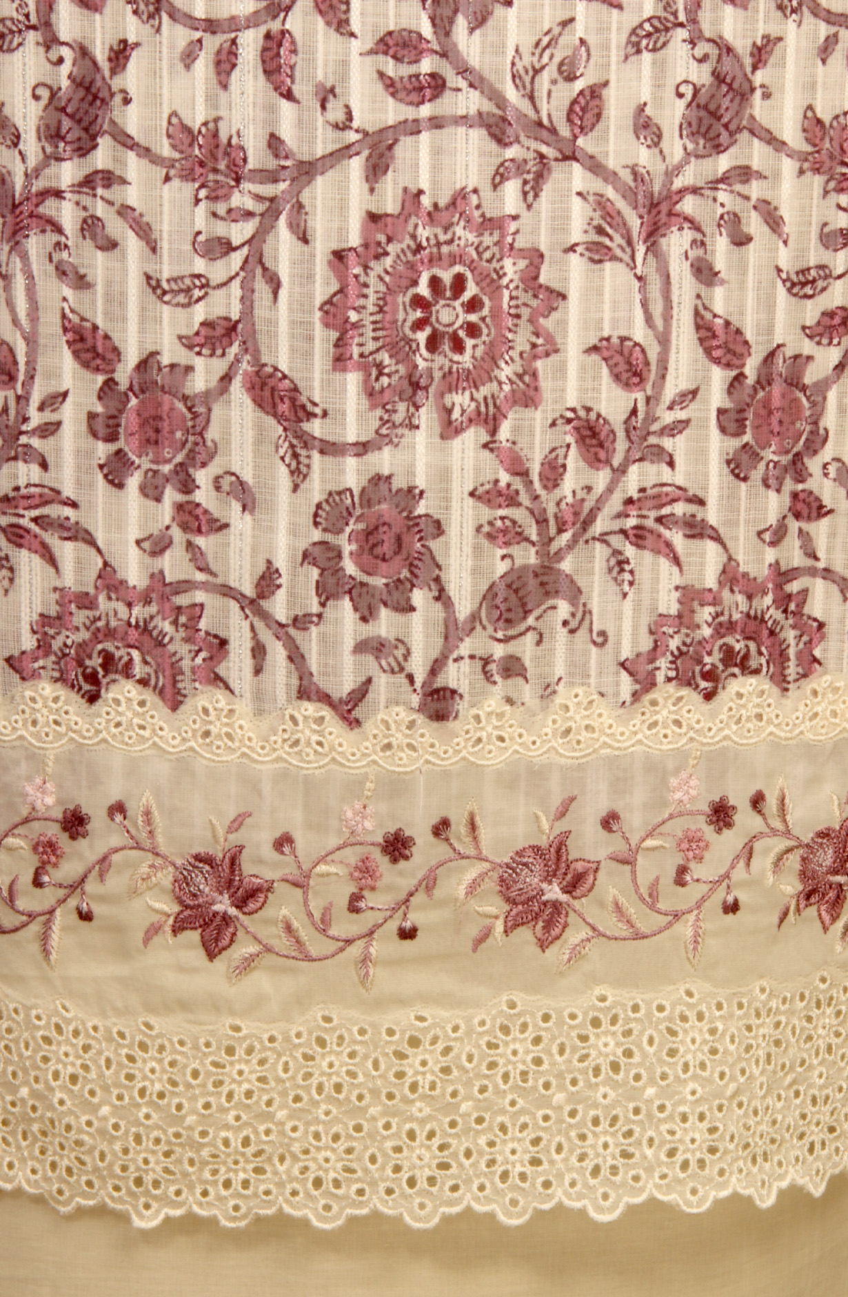 Off-white Linen Exclusive Digital Print Suit-sets with Dupatta - ANK1927B